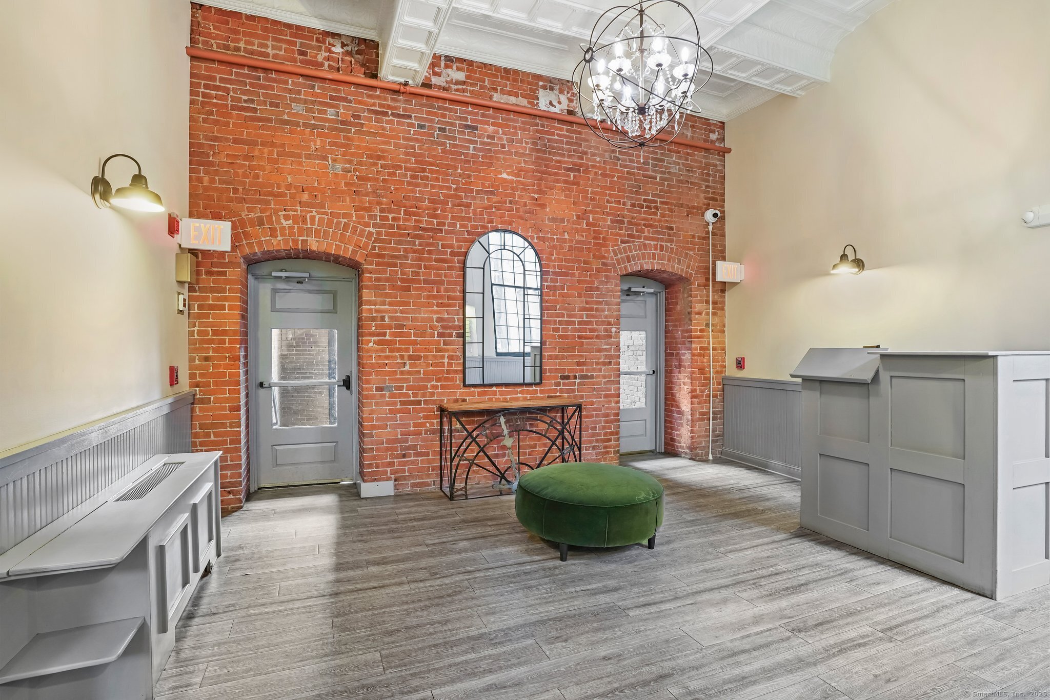 25 Grand Street APT 102