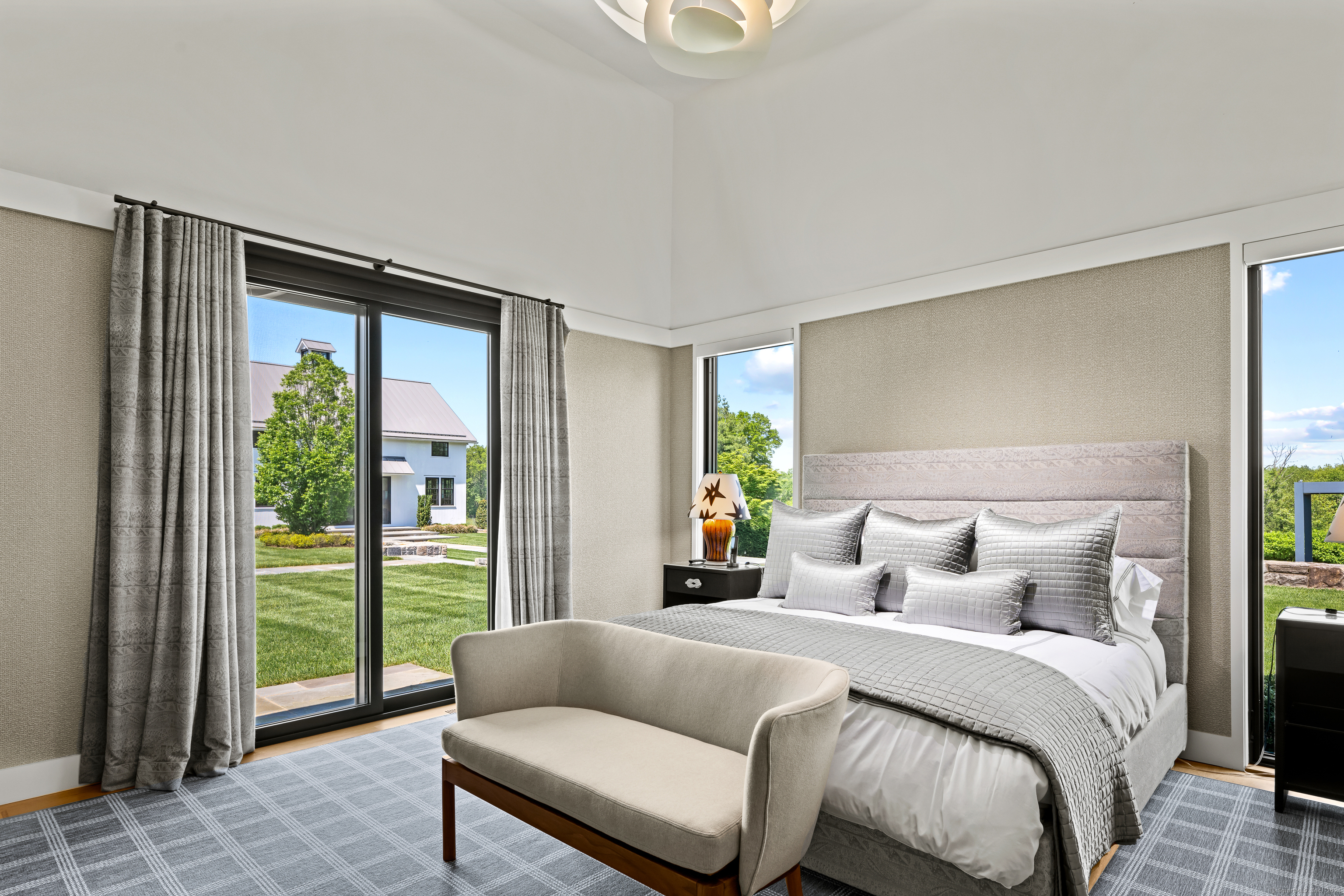 4900 Congress Street