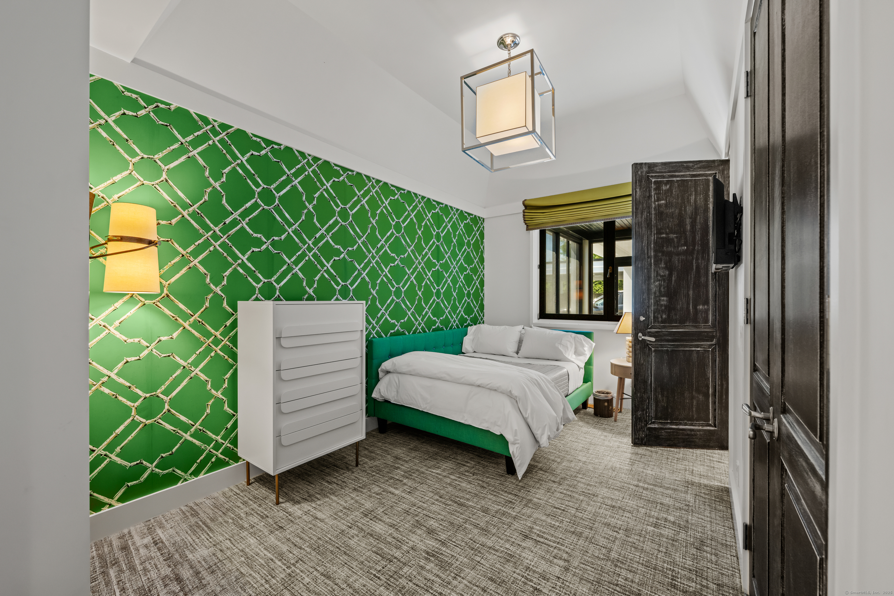 4800 Congress Street