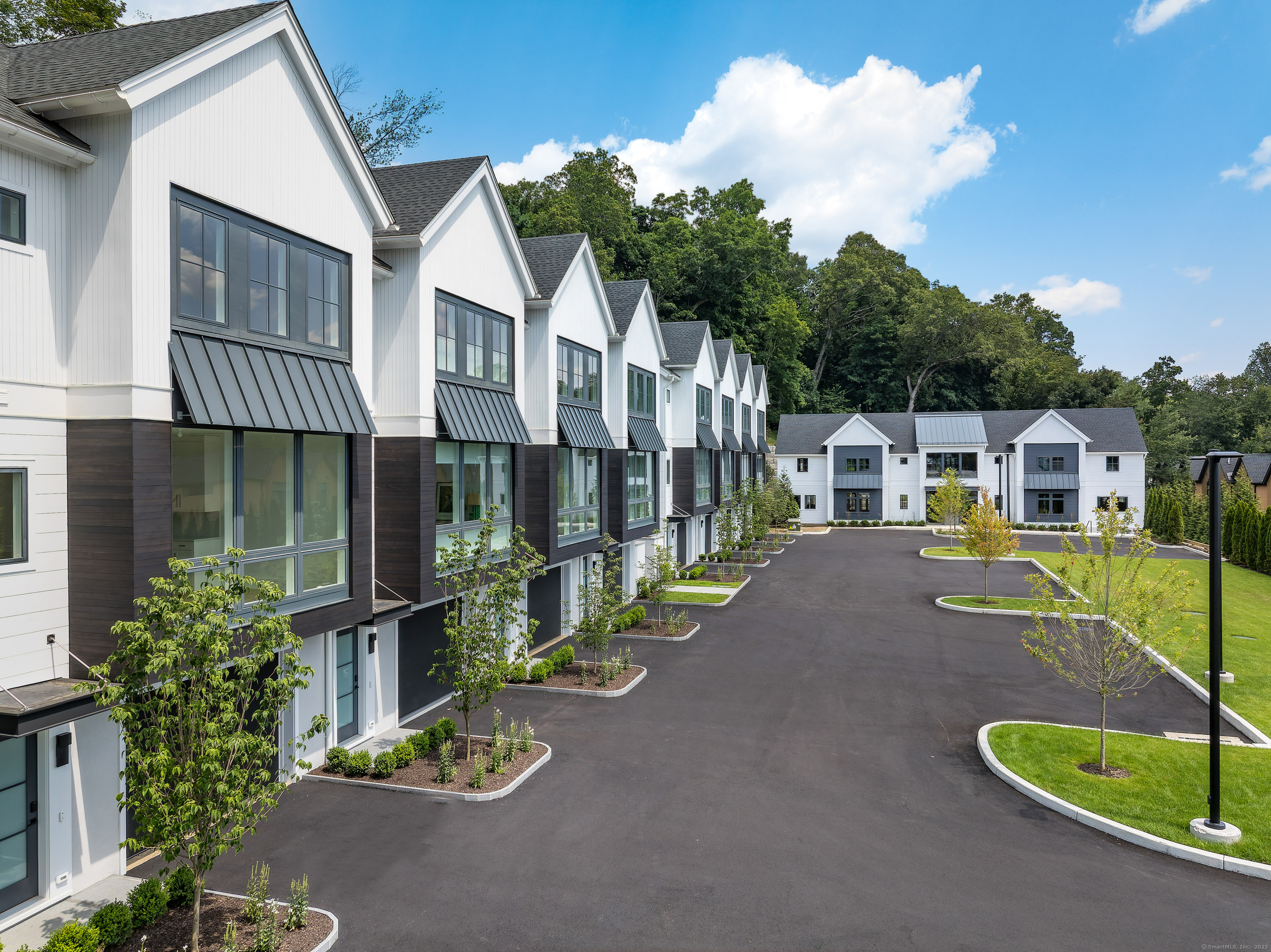 785 Post Road East 203
