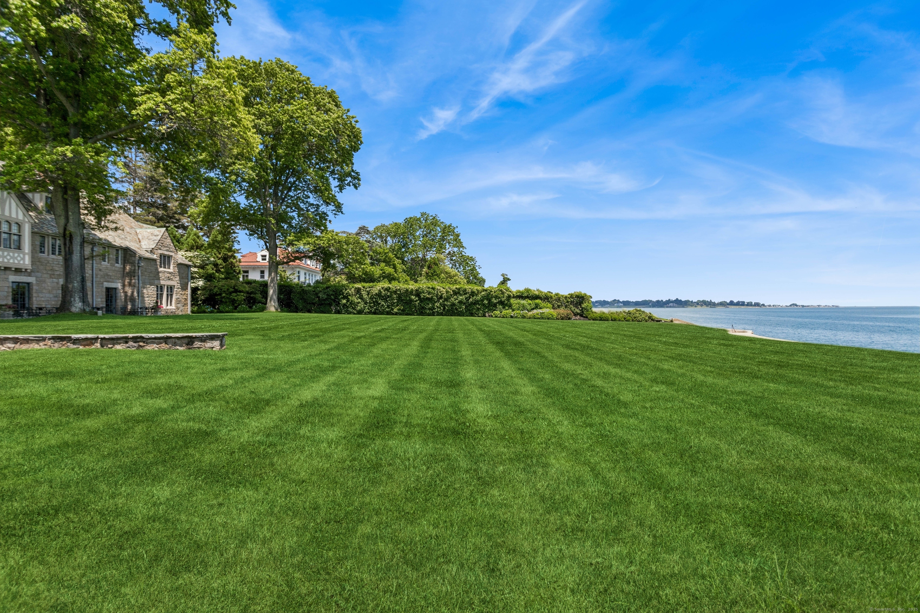 92 Beachside Avenue