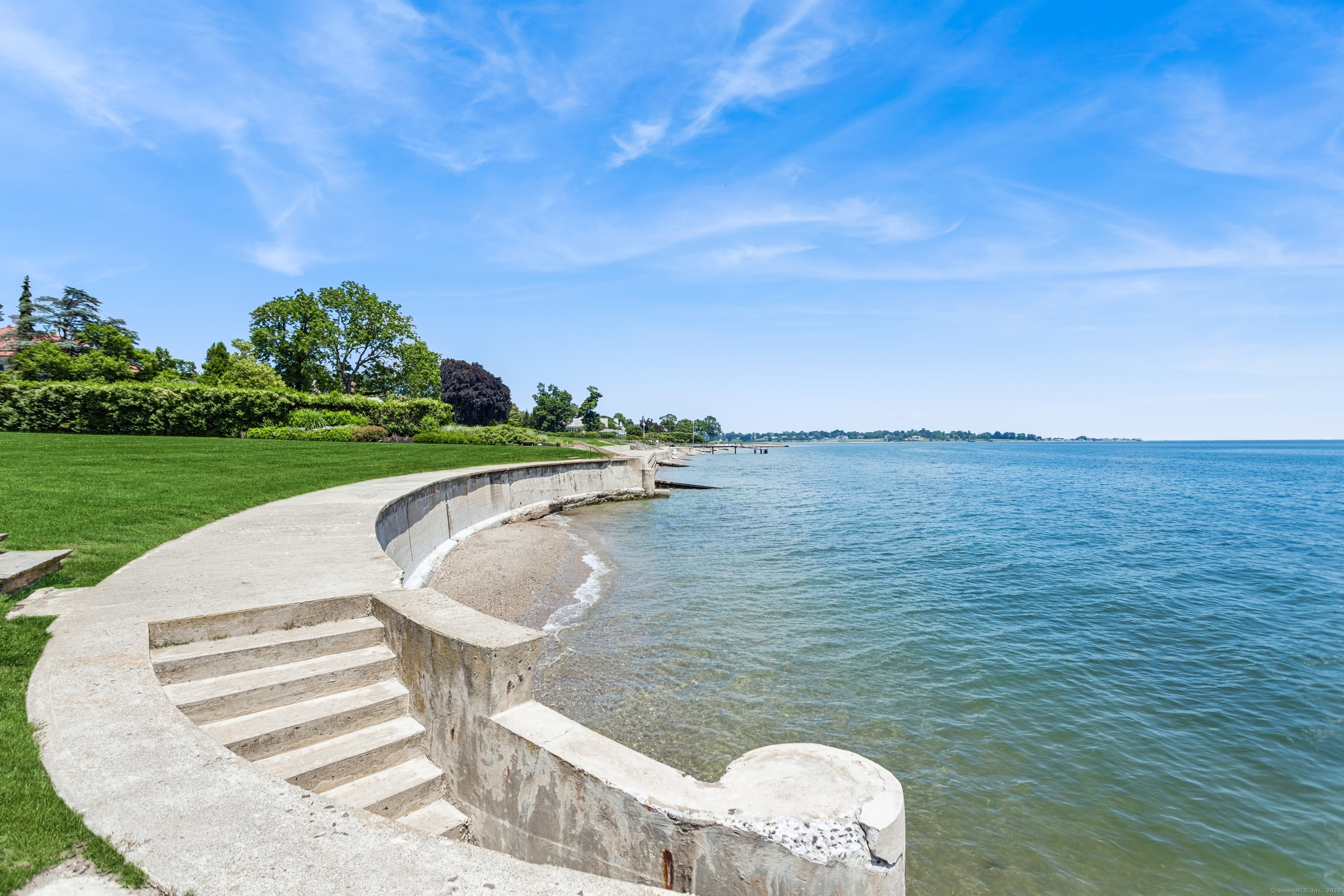 92 Beachside Avenue