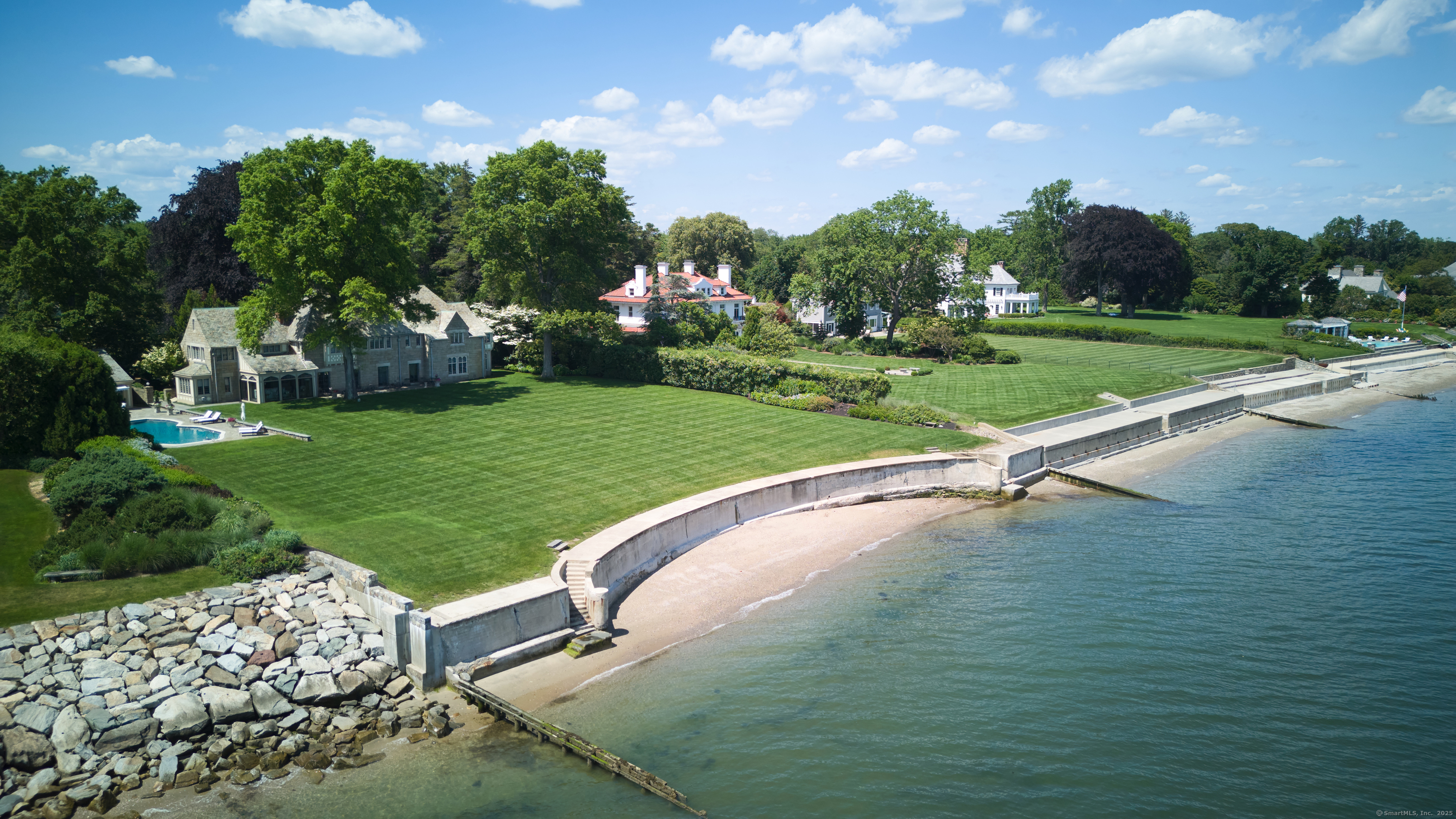 92 Beachside Avenue