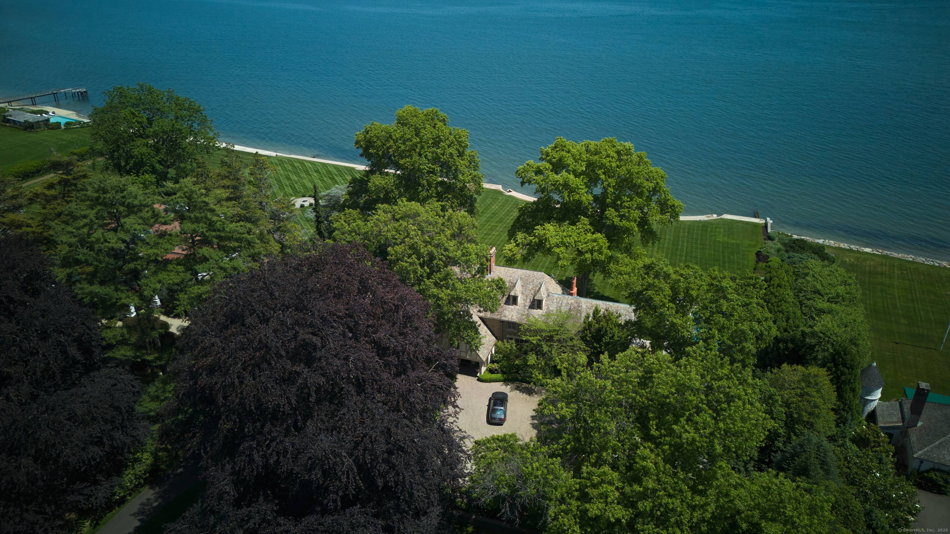 92 Beachside Avenue