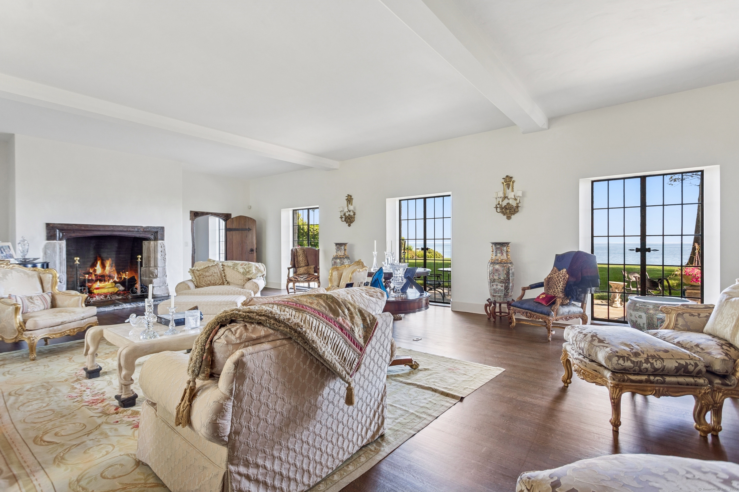 92 Beachside Avenue