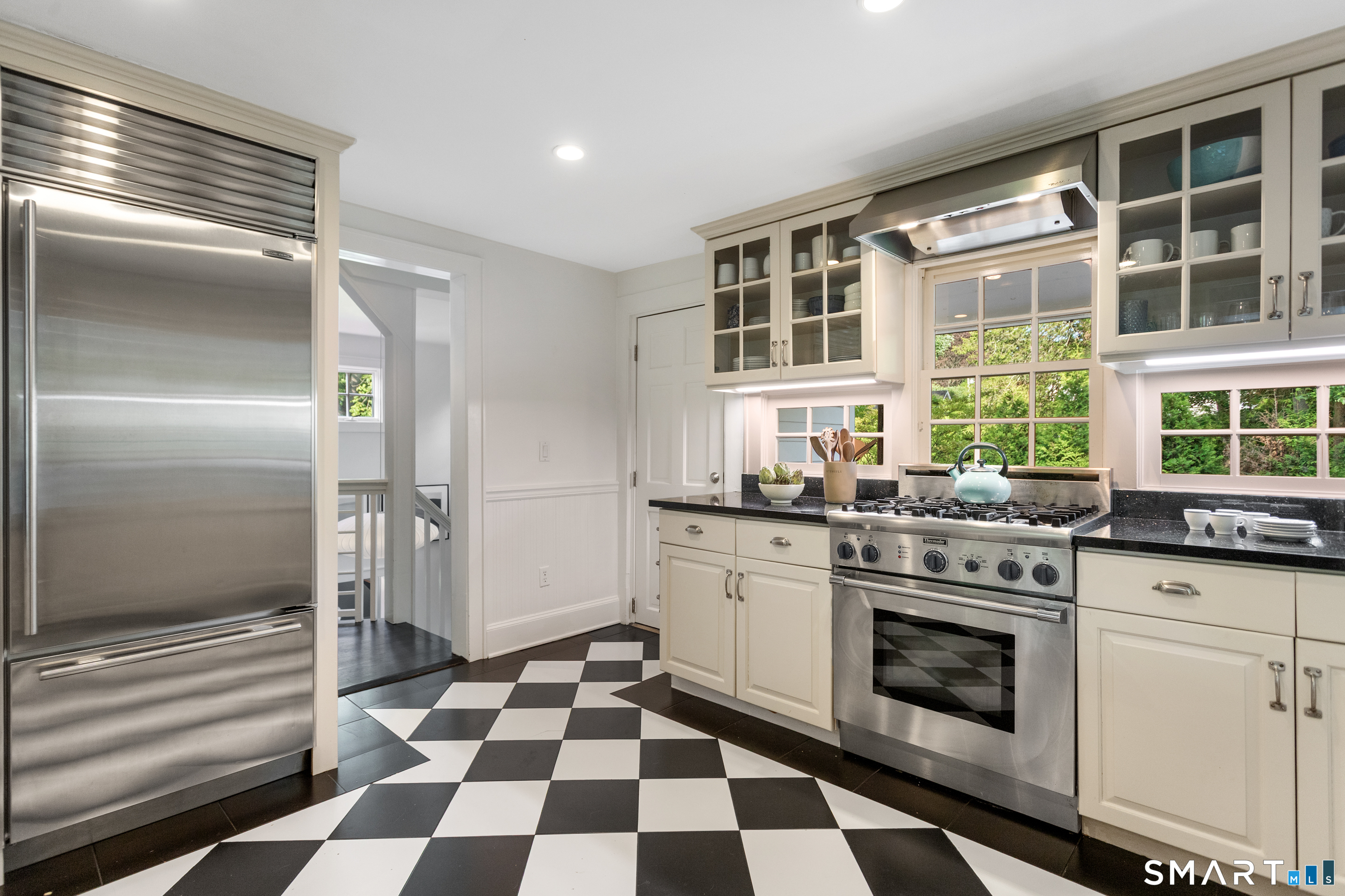 34 Woodside Avenue