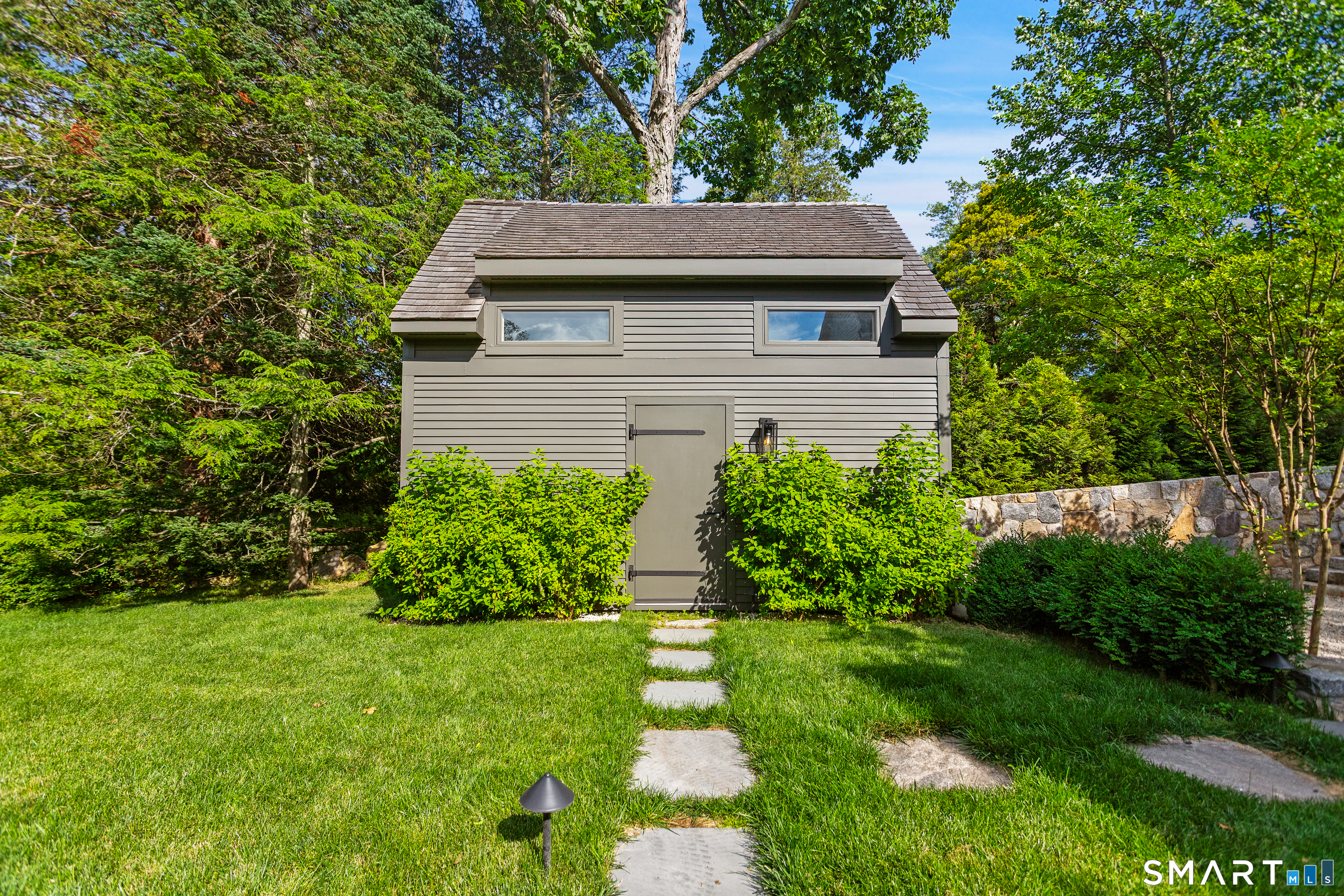 34 Woodside Avenue