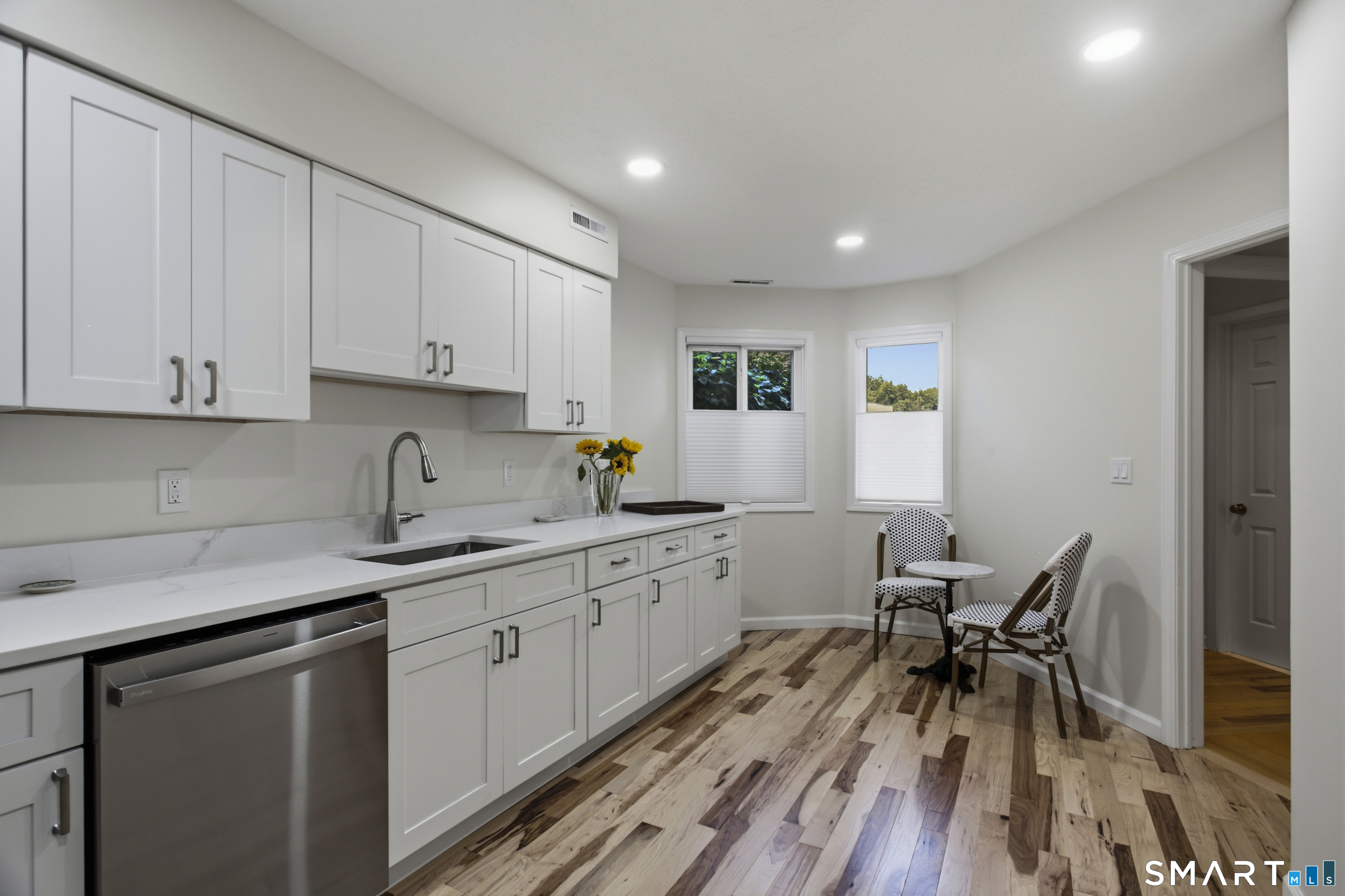 12 Strathmore Lane Unit: 12