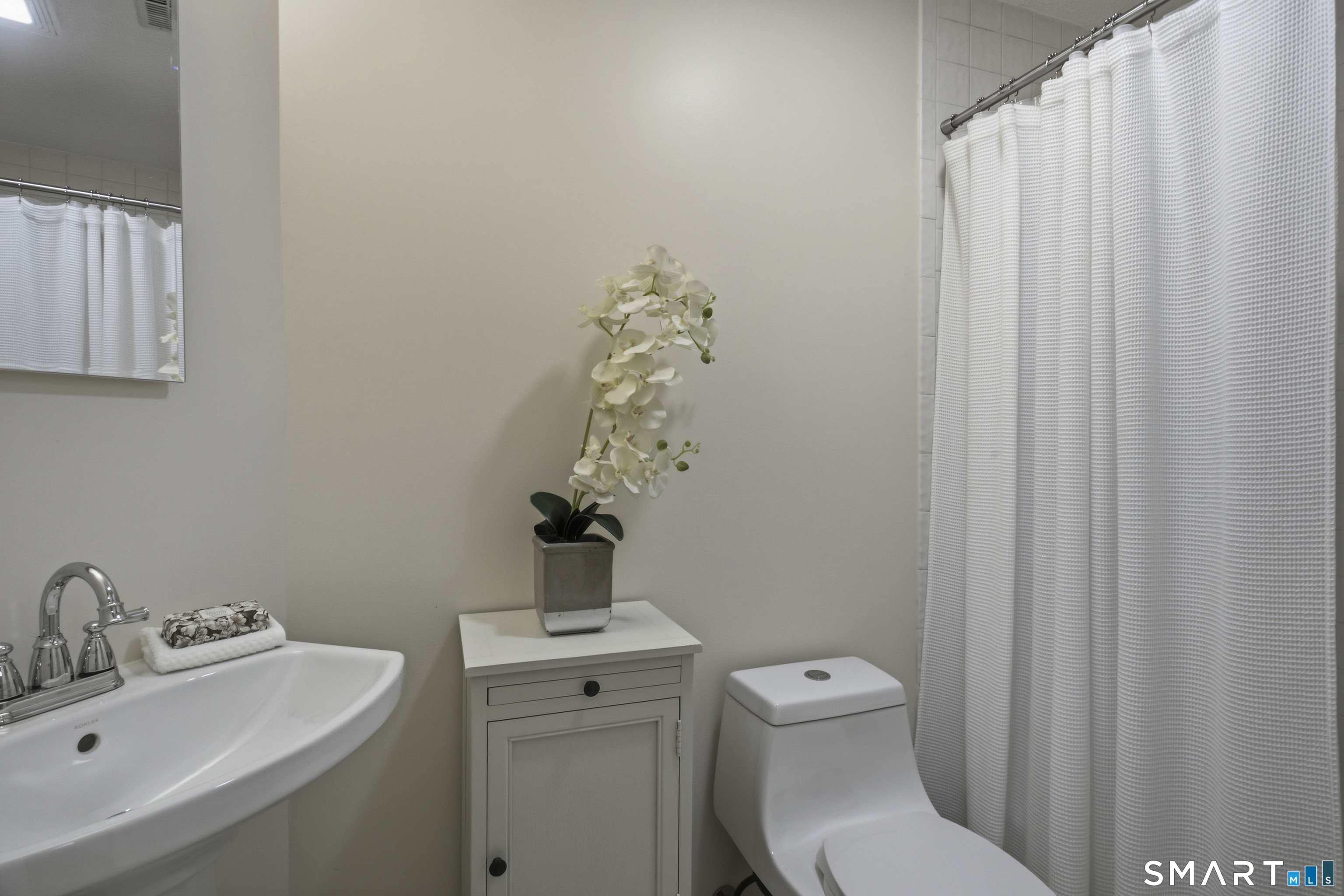 12 Strathmore Lane Unit: 12