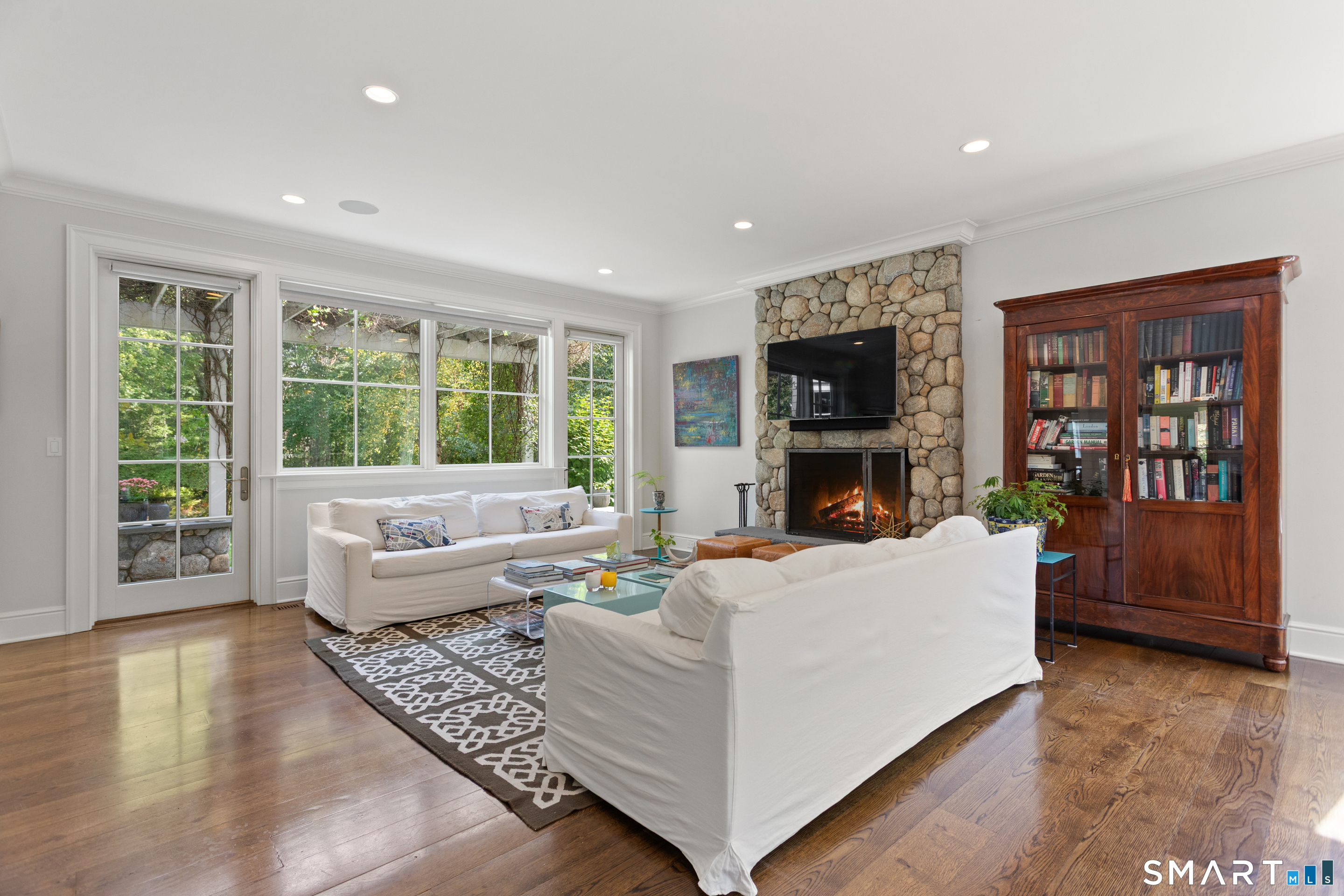 11 Woodside Lane