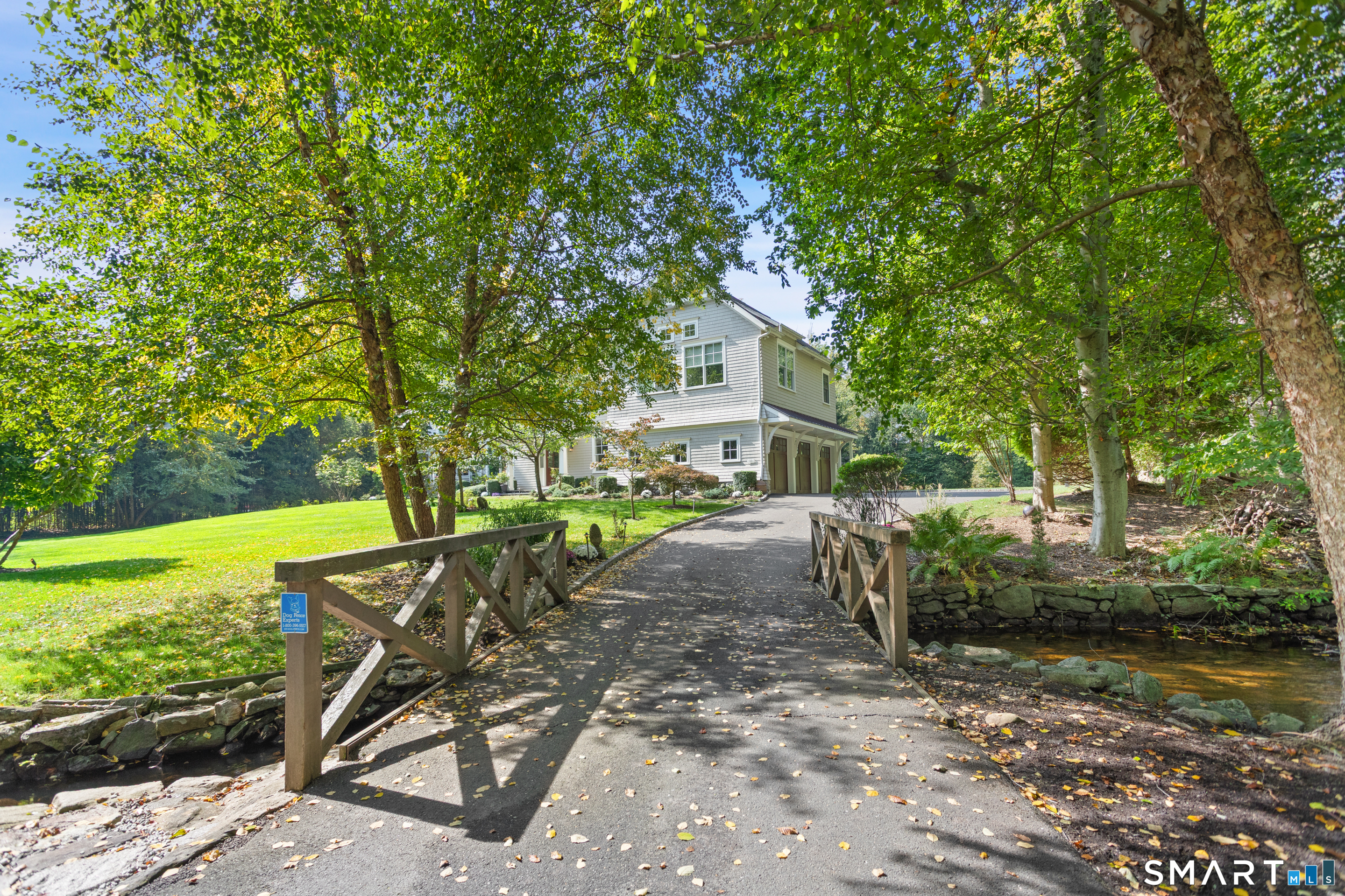 11 Woodside Lane