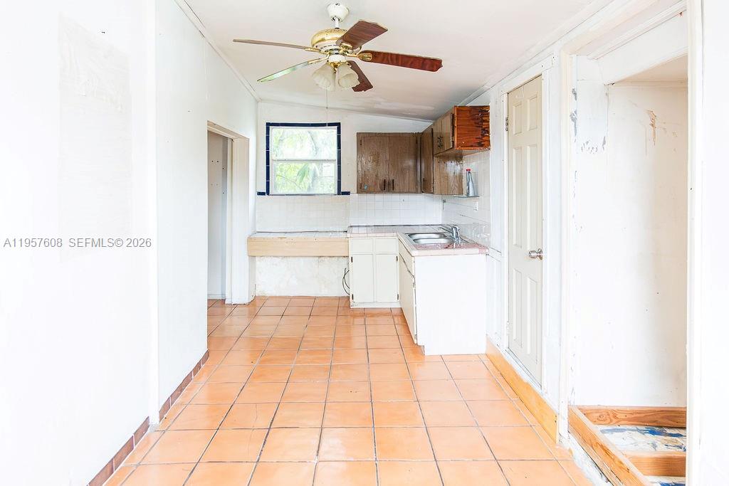 2345 SW 19th St