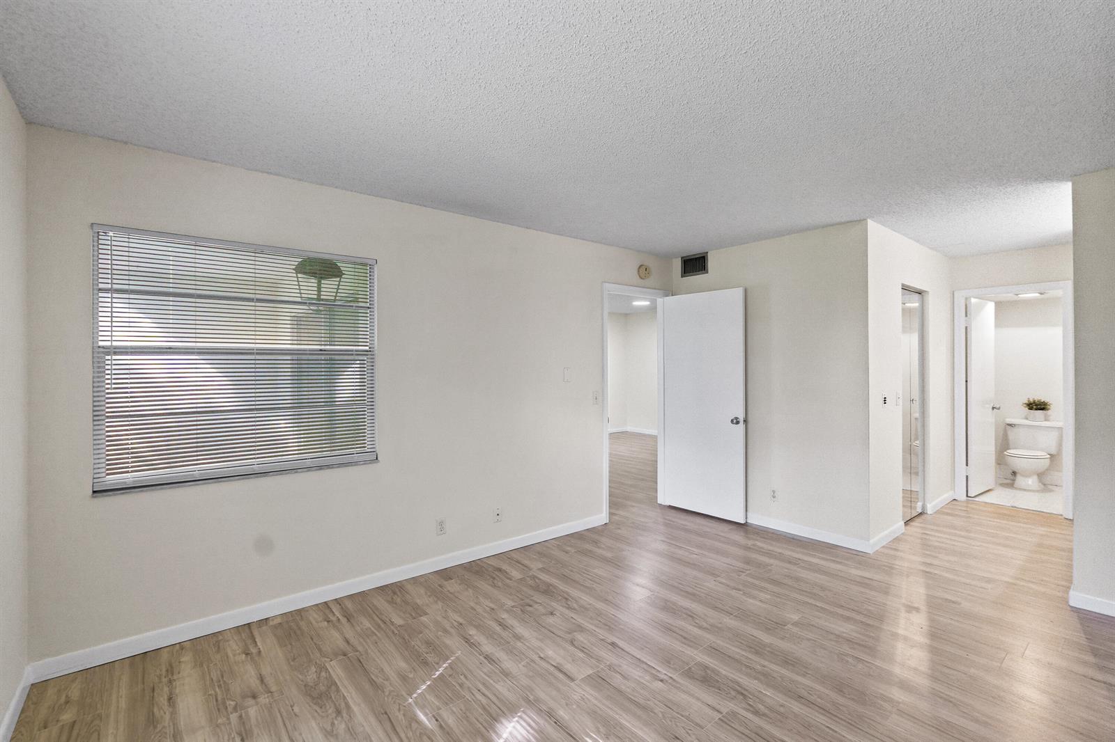 1251 SW 125th Avenue # 105t