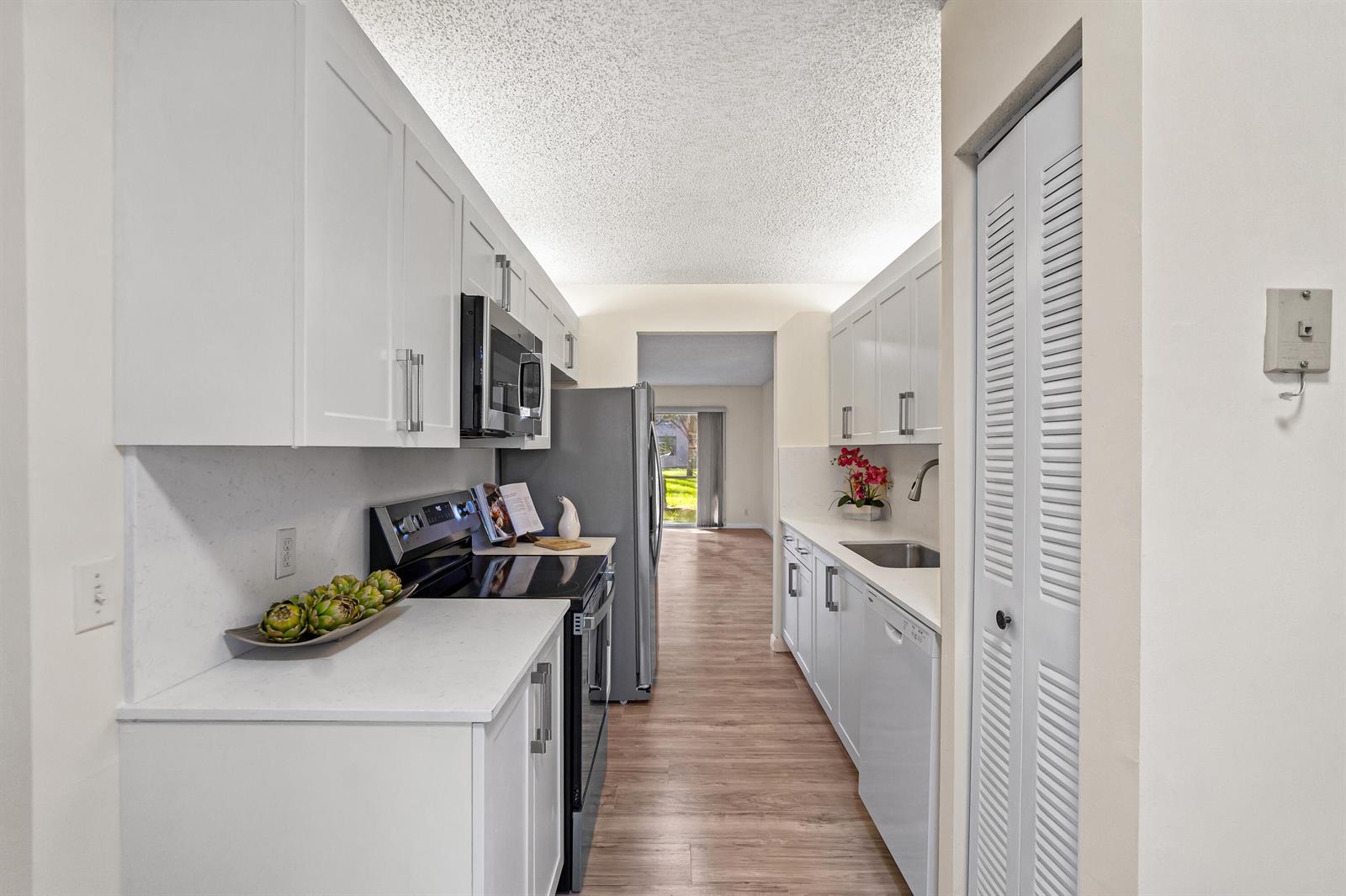 1251 SW 125th Avenue # 105t