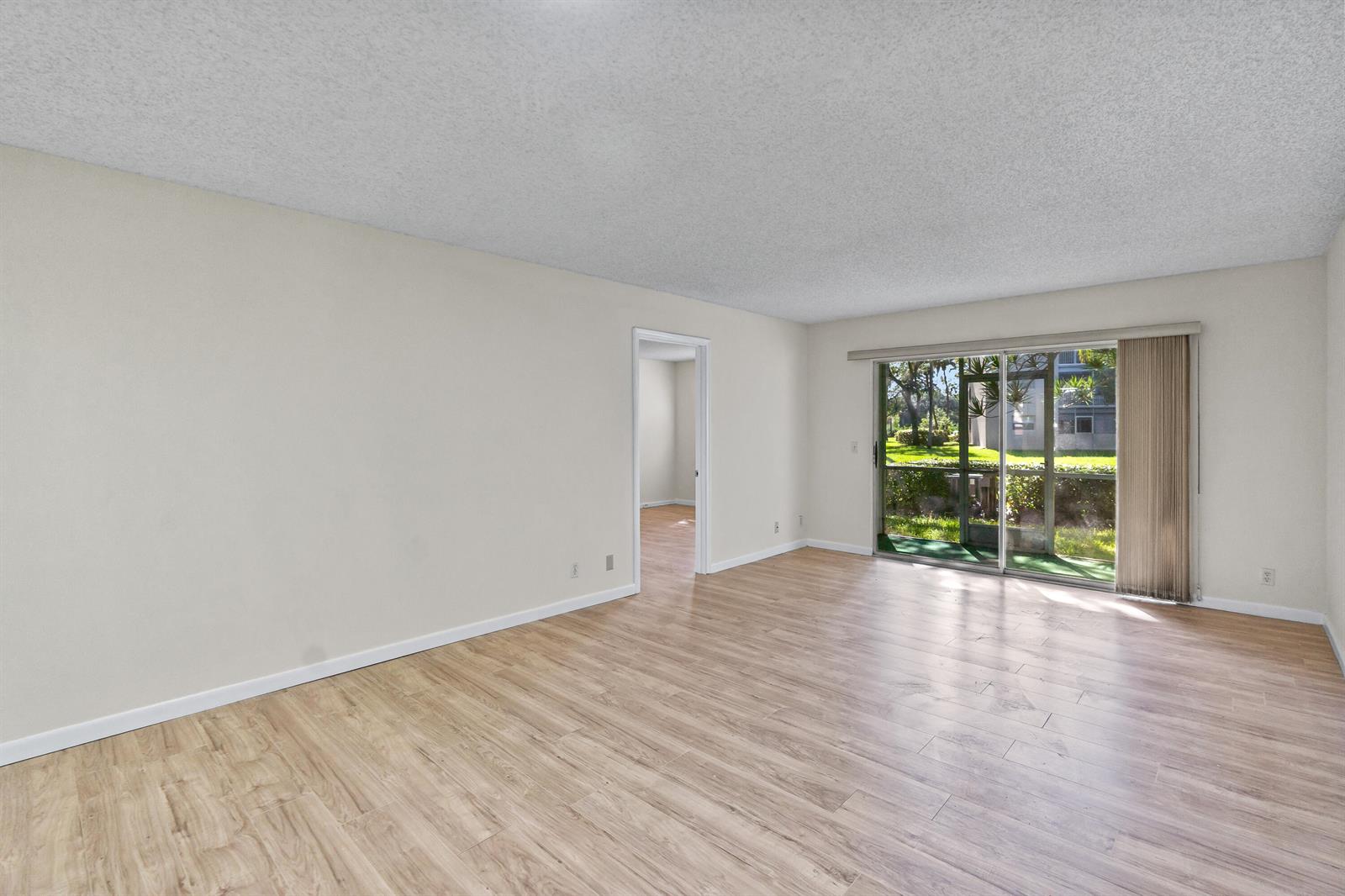 1251 SW 125th Avenue # 105t
