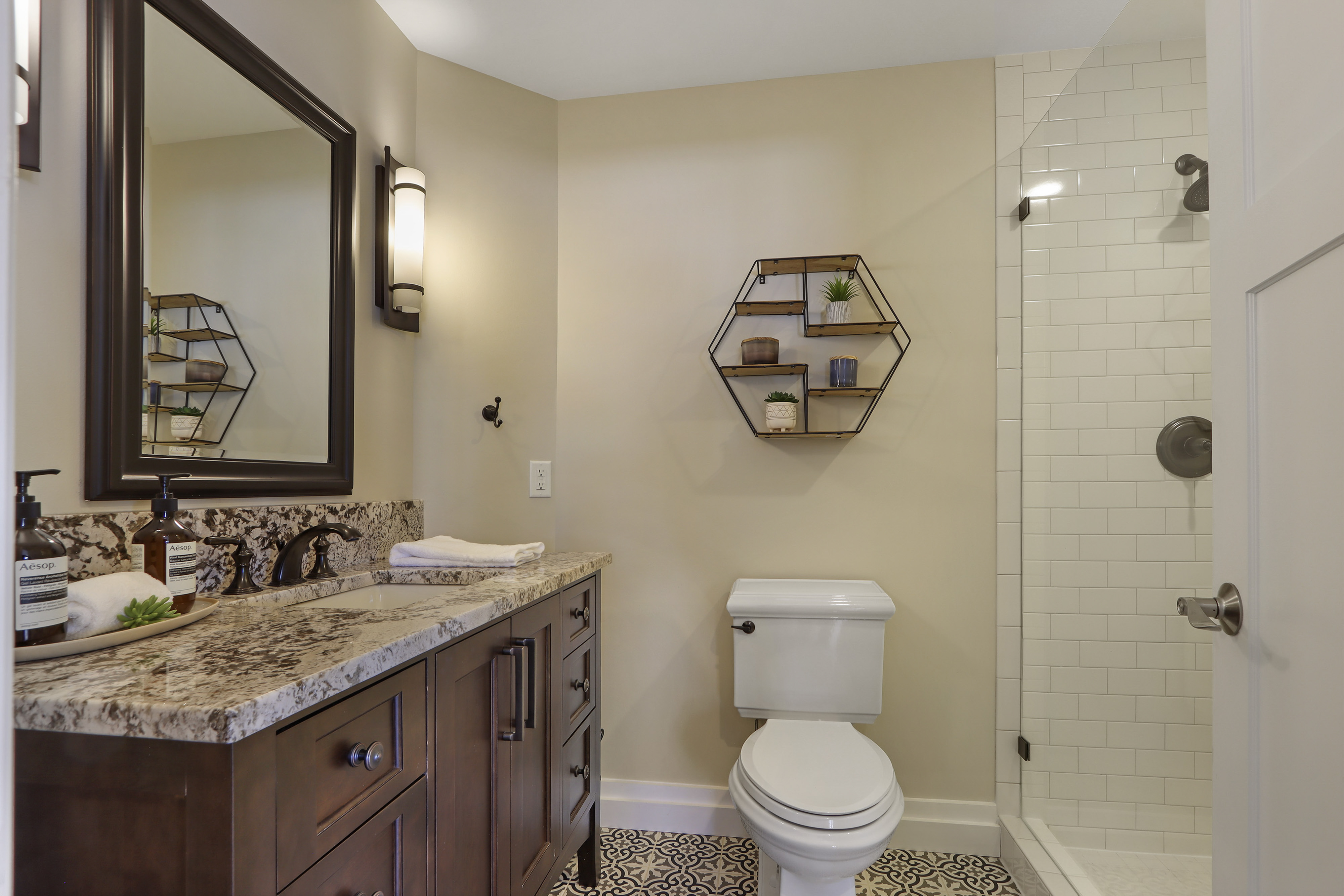 432 Harvard Avenue Unit# 5-6