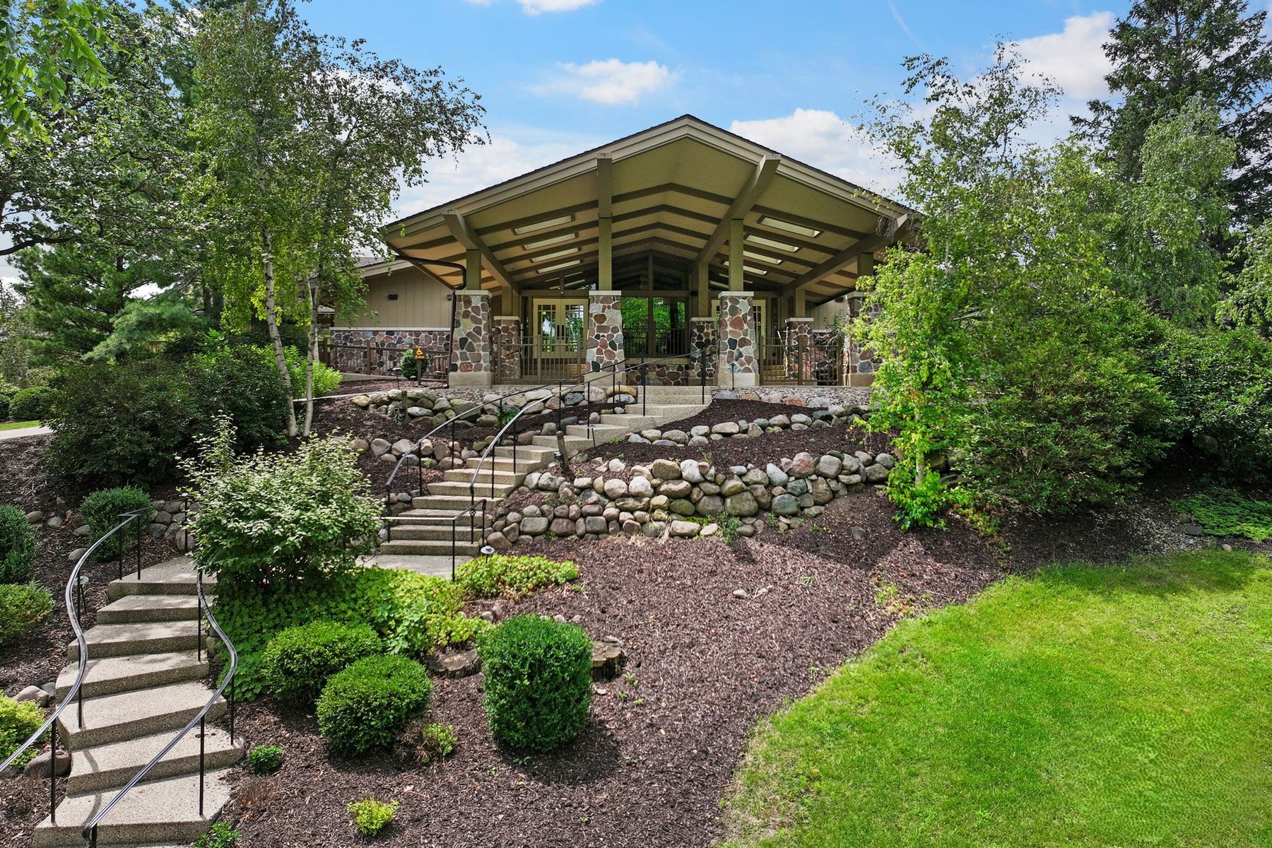 104 Saint Andrews Trail 