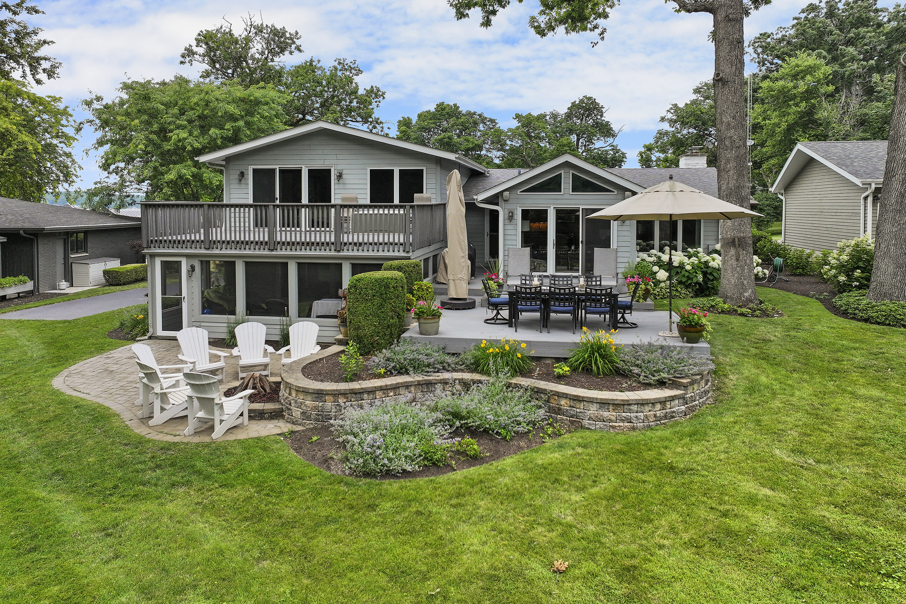 W2891 Hollybush Dr. 