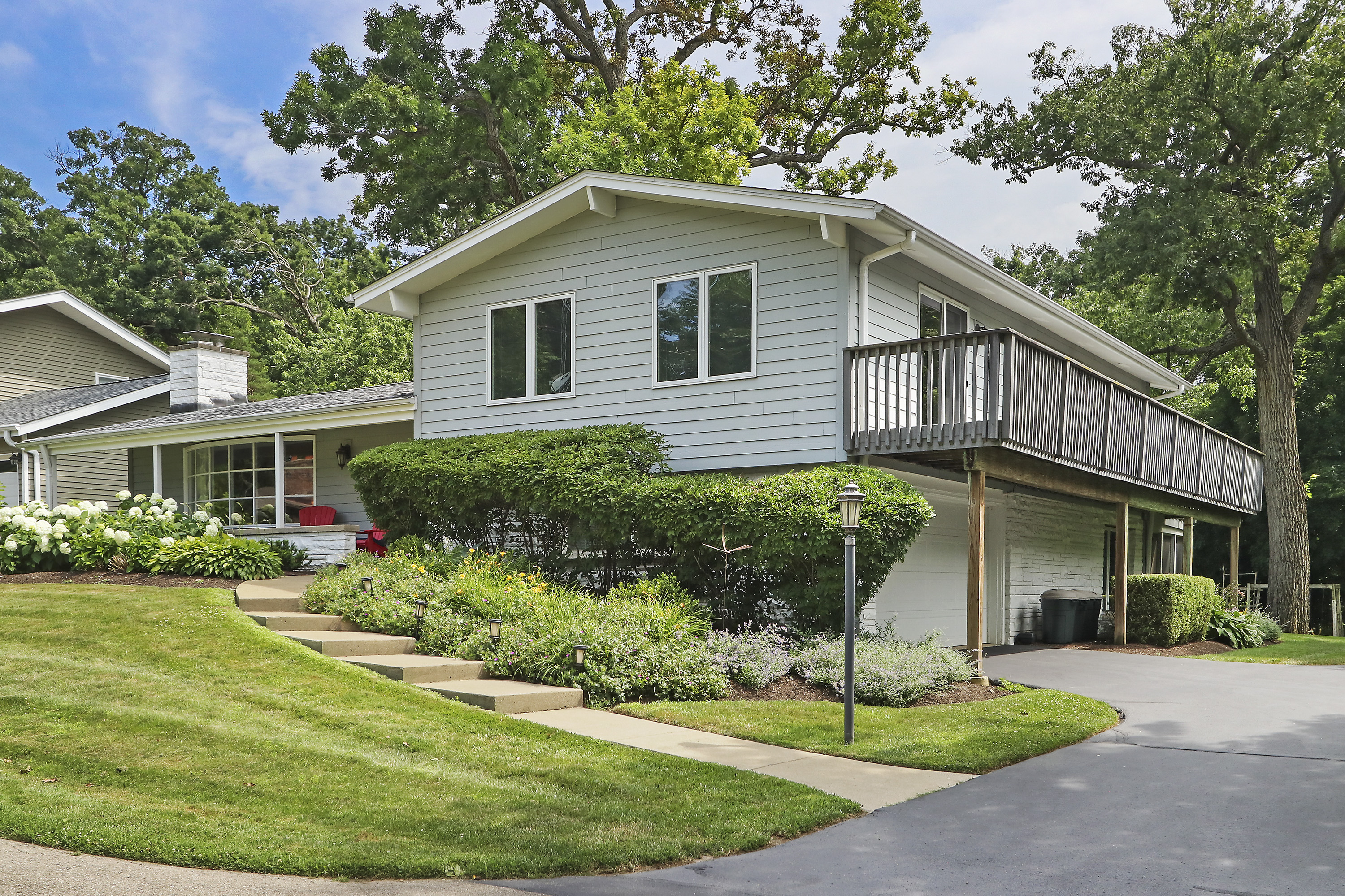 W2891 Hollybush Dr. 