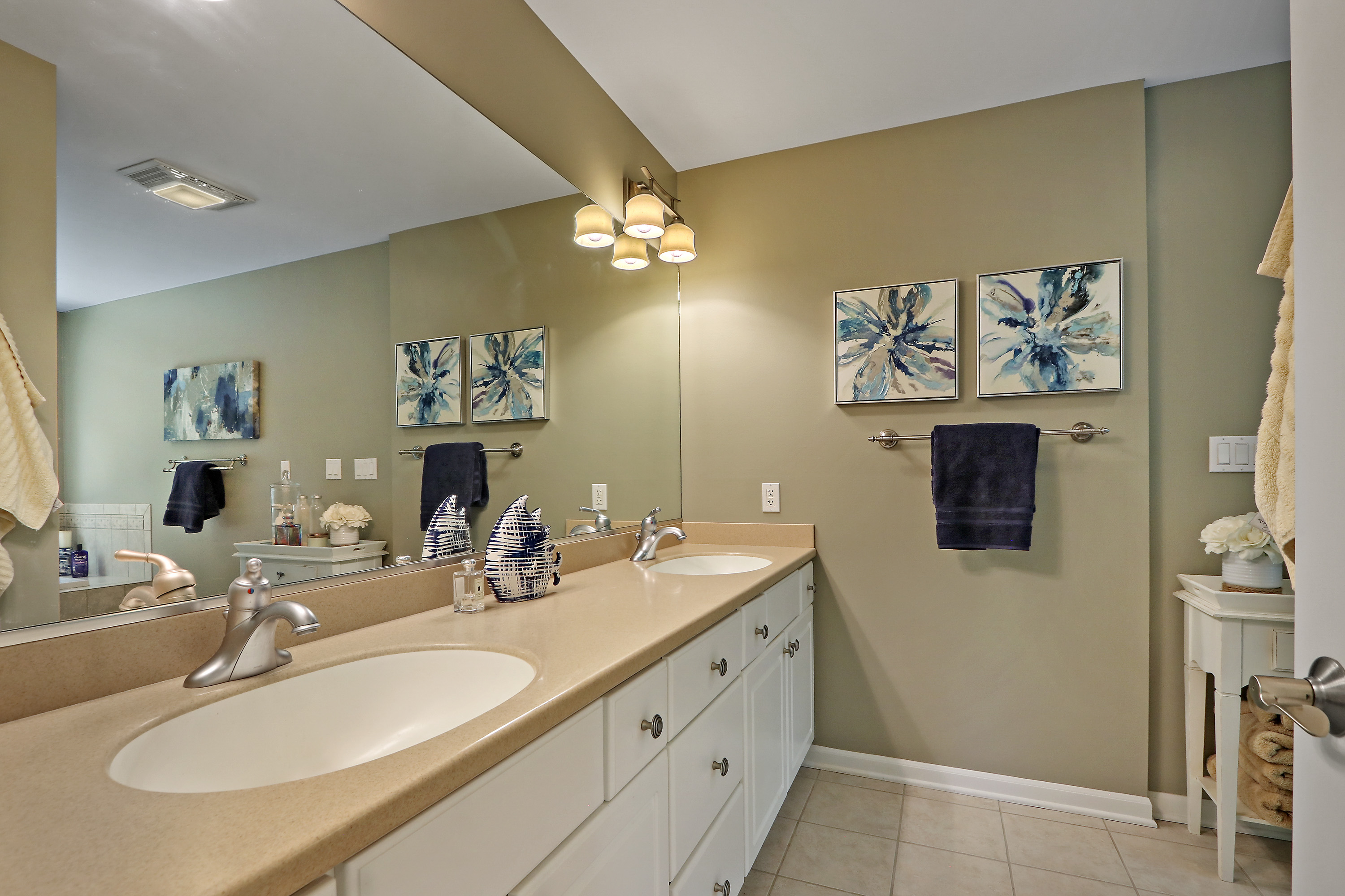 W2891 Hollybush Dr. 