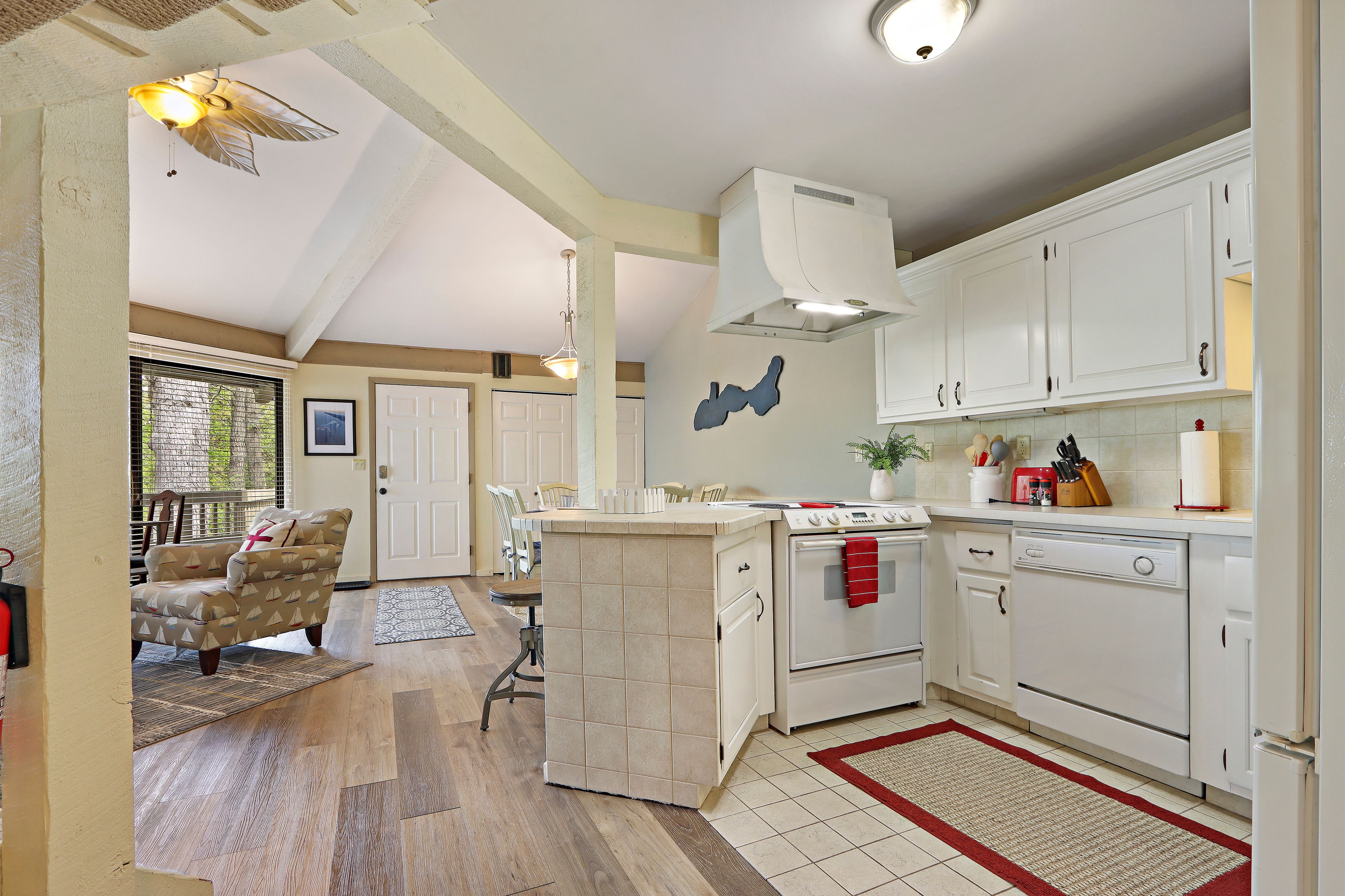 511 Tam O'Shanter Drive Unit E