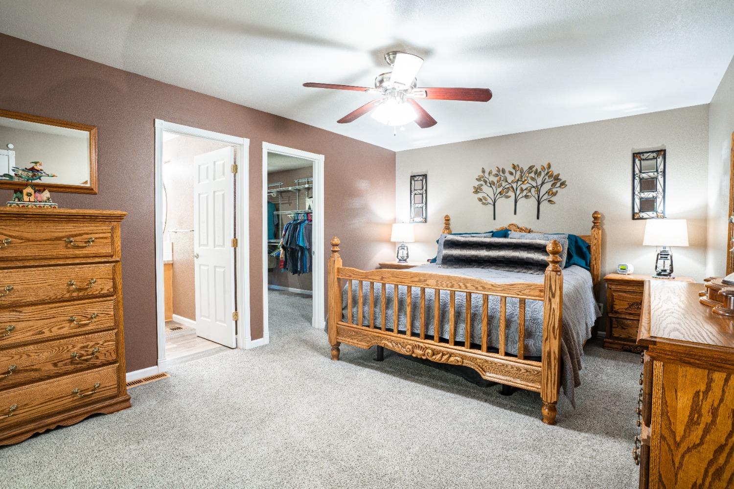 11384 Torrey Pines Drive