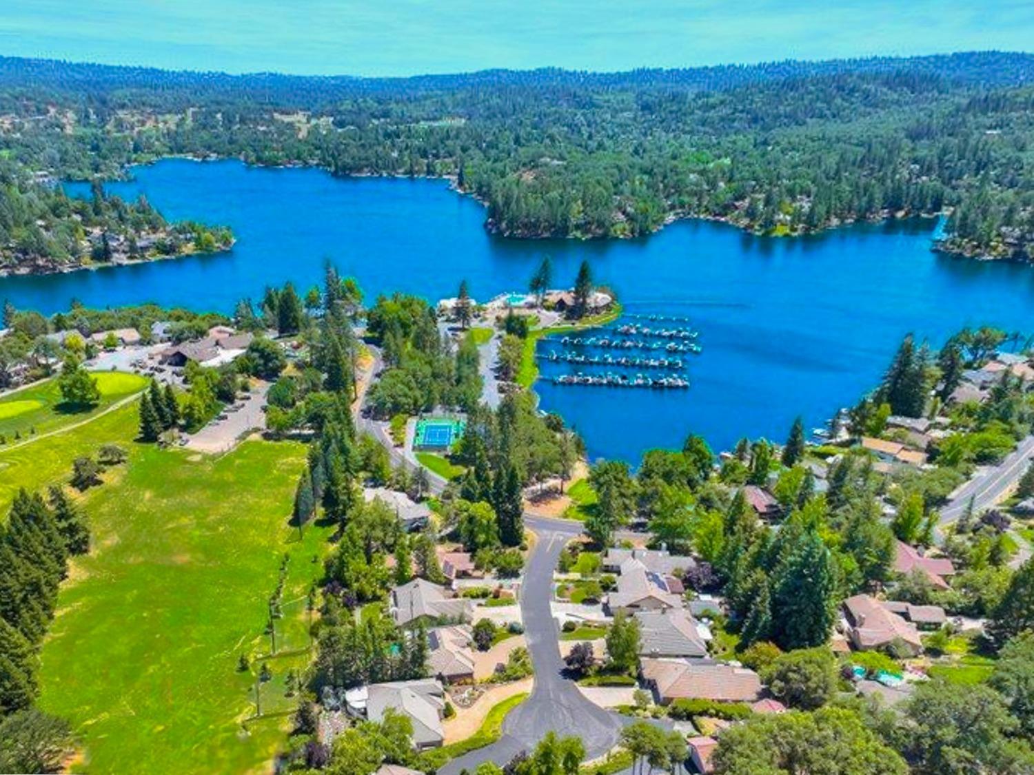 11384 Torrey Pines Drive