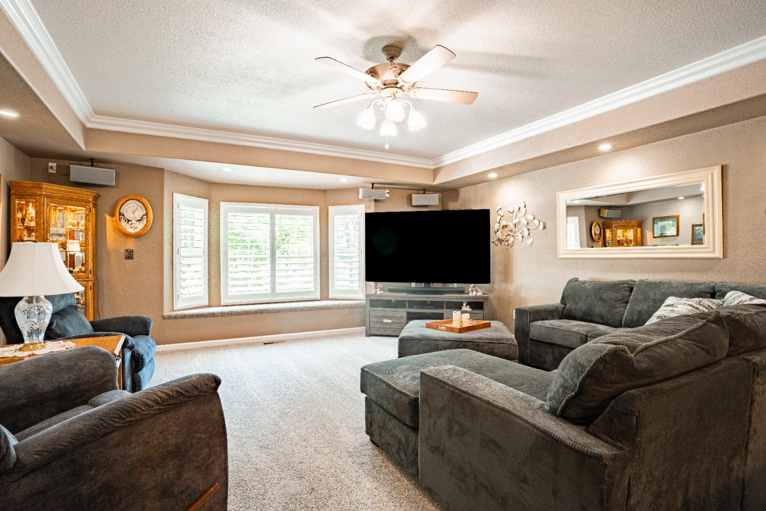 11384 Torrey Pines Drive