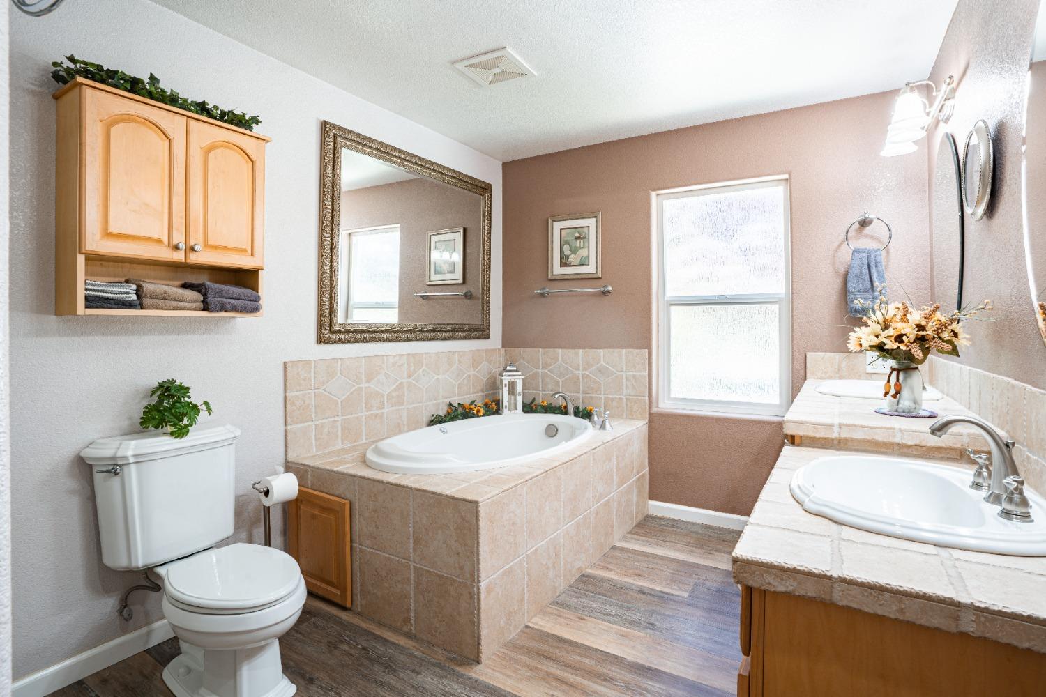 11384 Torrey Pines Drive