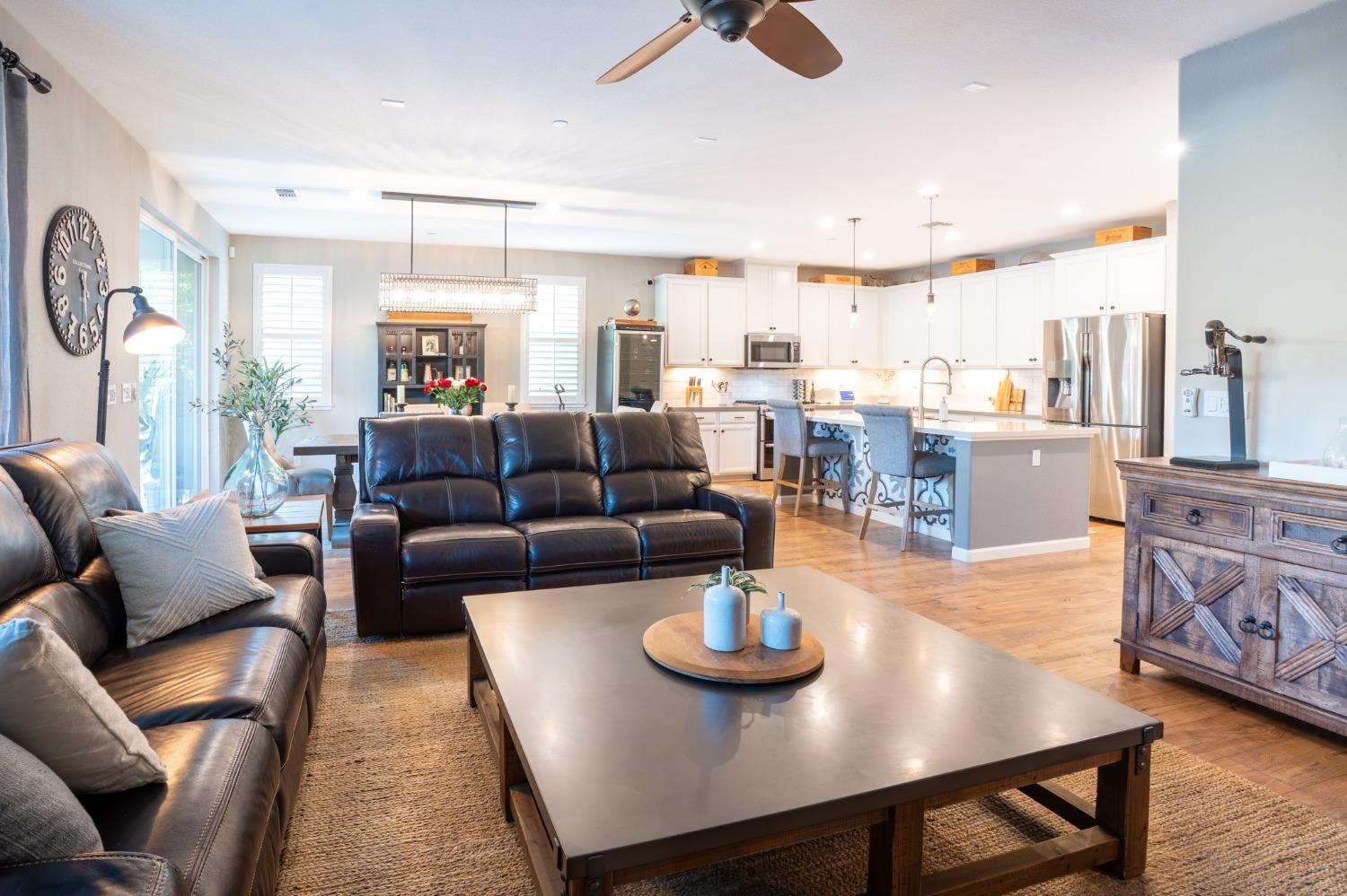 7064 Old Saybrook Way