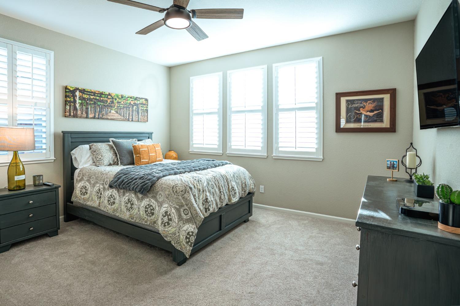 7064 Old Saybrook Way