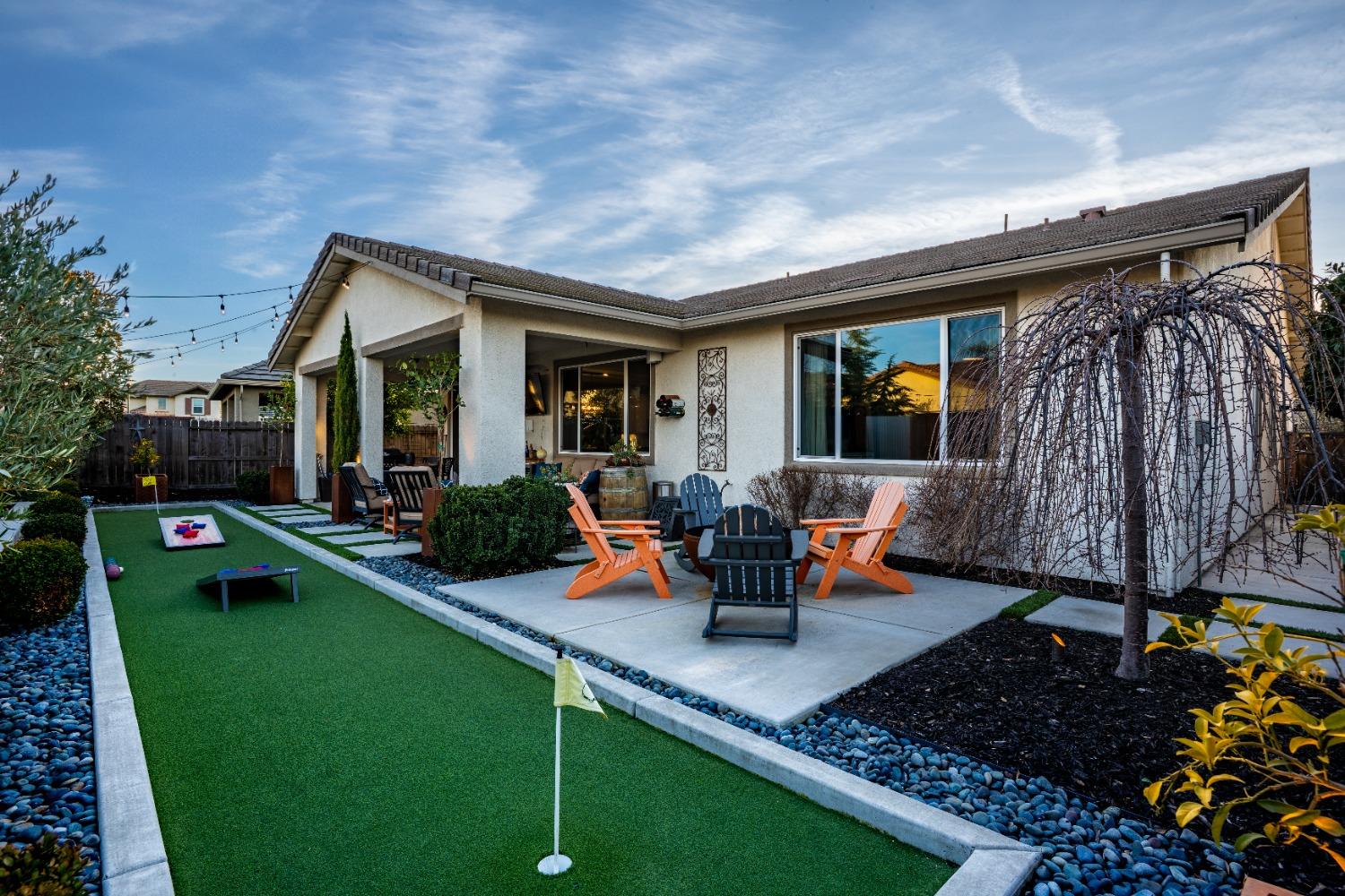 7064 Old Saybrook Way