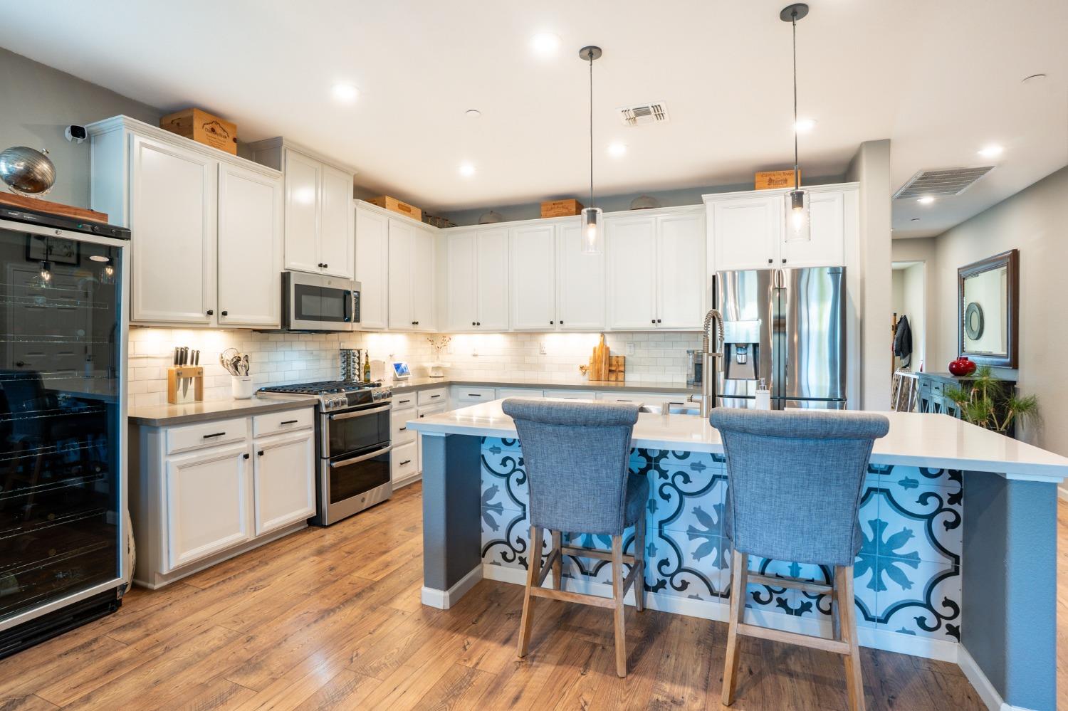 7064 Old Saybrook Way