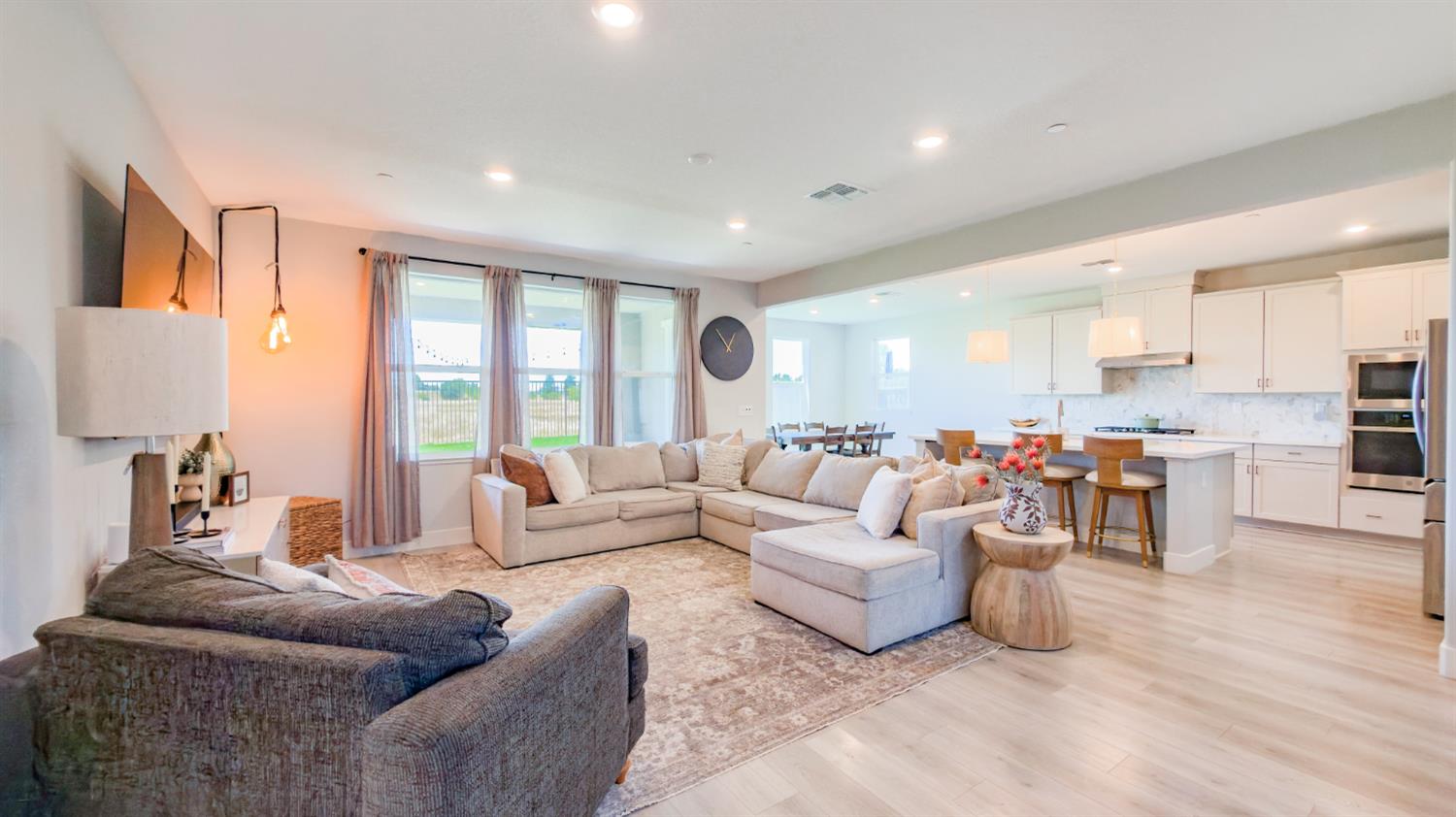 2152 Challenger Way