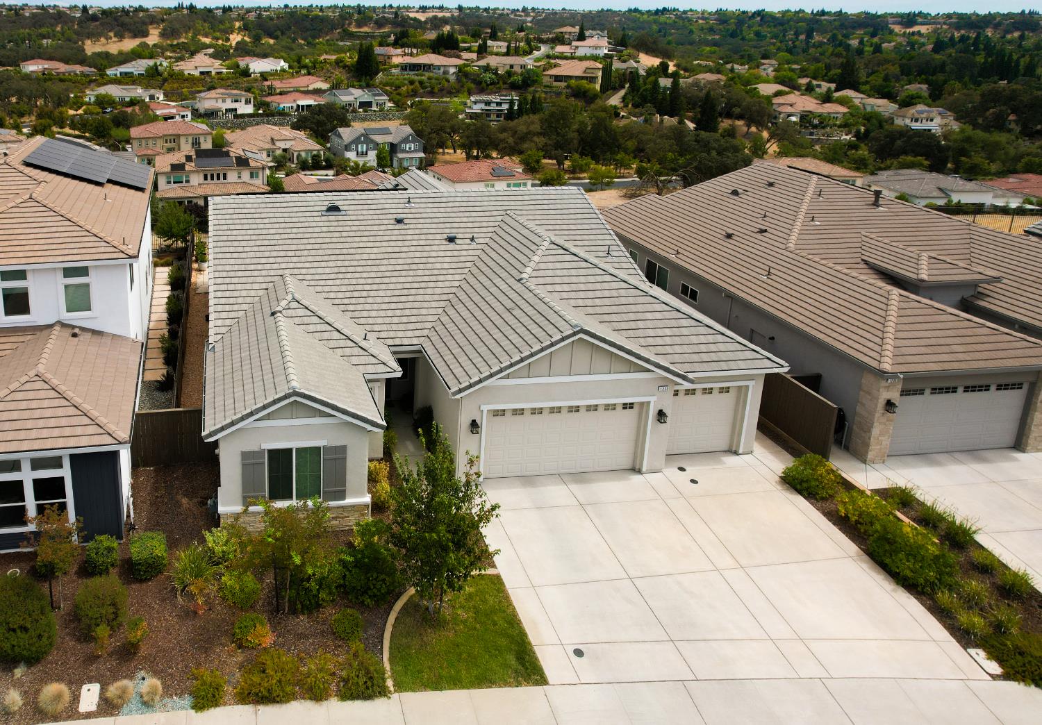 1233 Buck Ridge Court