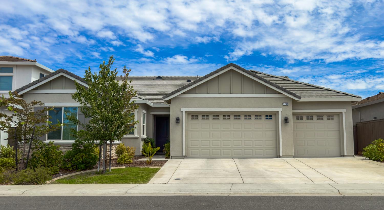 1233 Buck Ridge Court