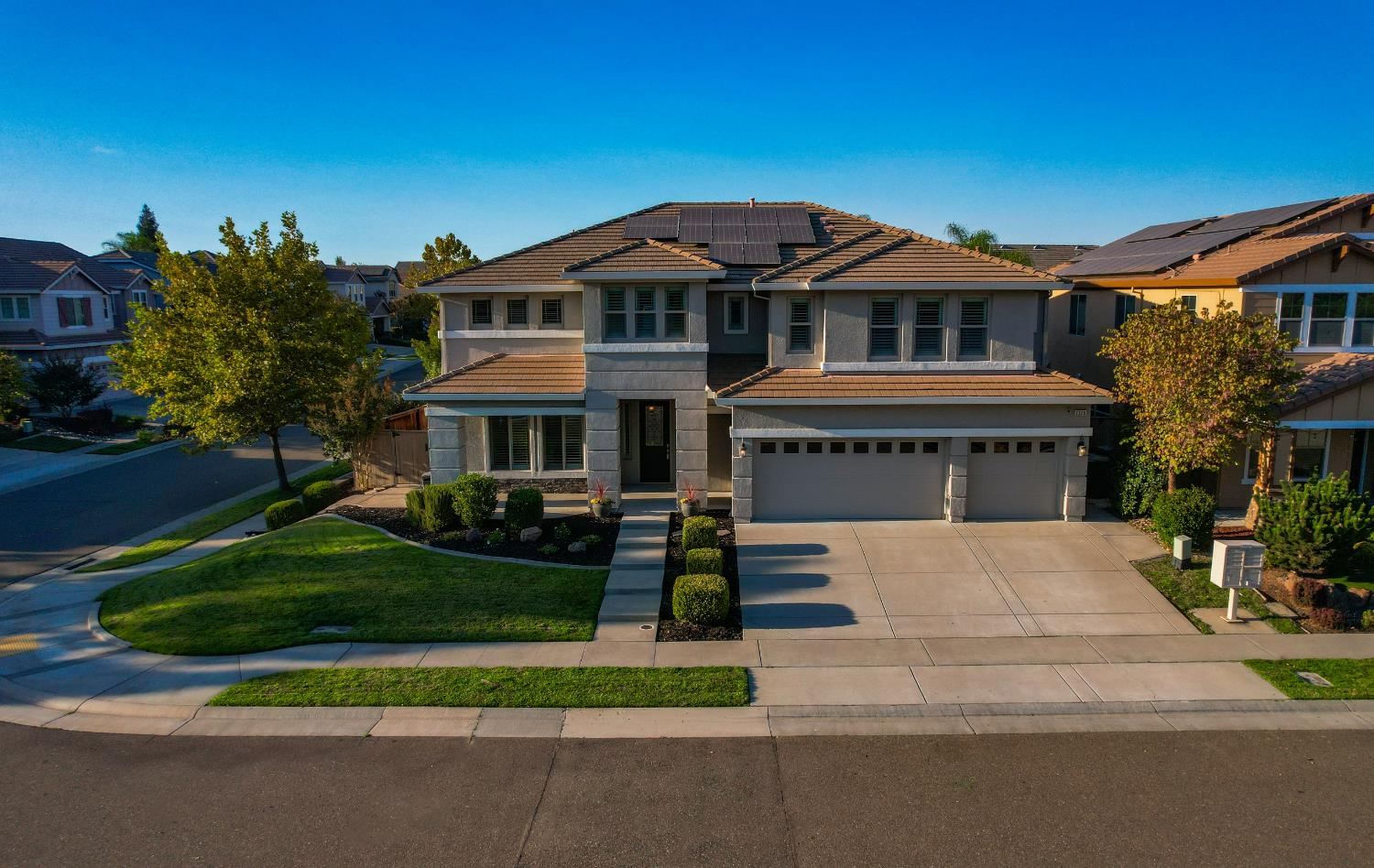 2326 Angus Road