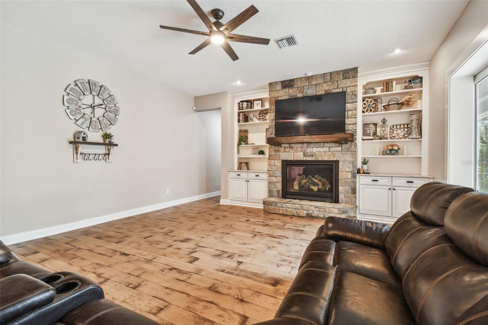 2315 DOVEWOOD ESTATES CT