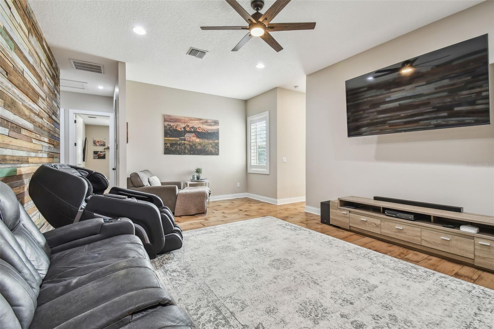 2315 DOVEWOOD ESTATES CT