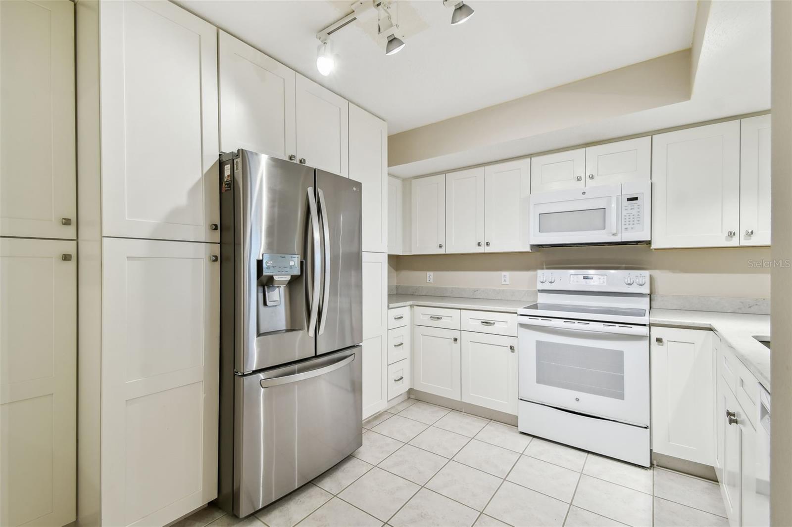 2625 TERRA CEIA BAY BLVD #406