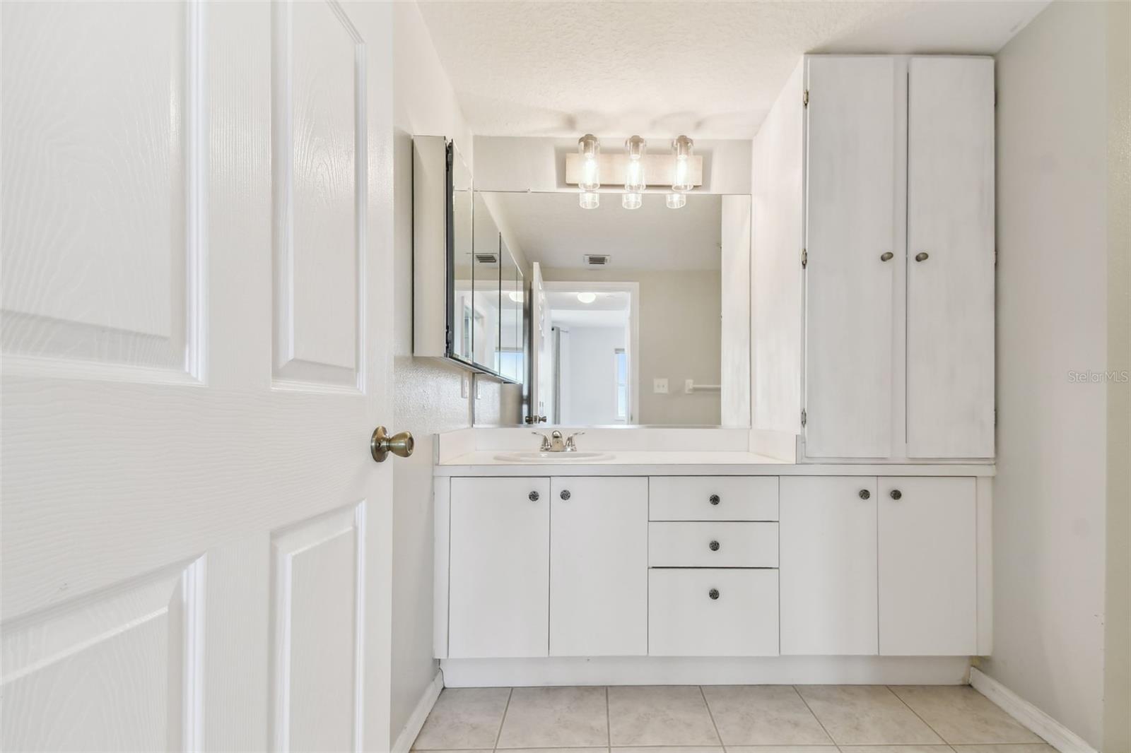 2625 TERRA CEIA BAY BLVD #406