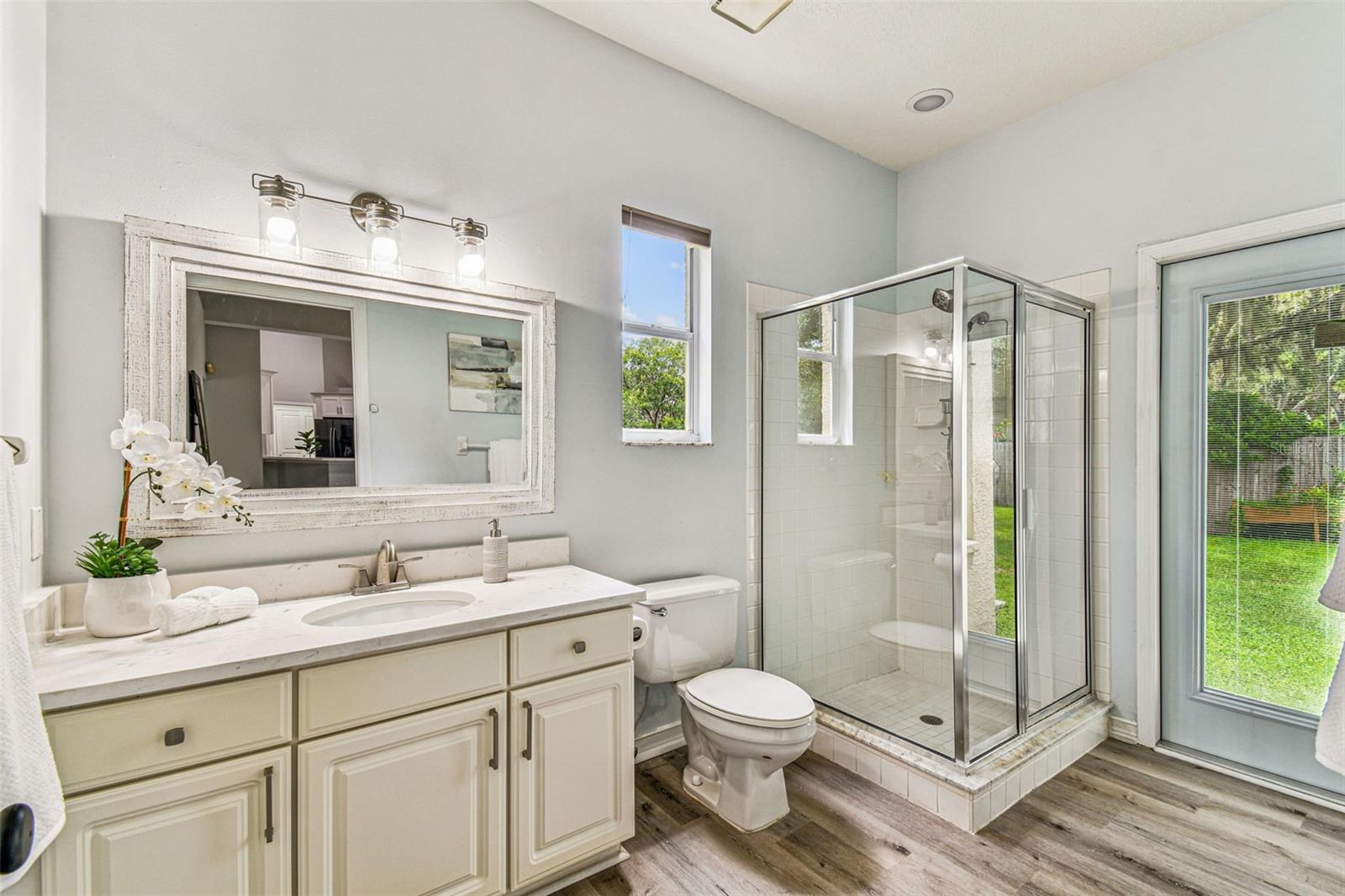 4933 EBENSBURG DR