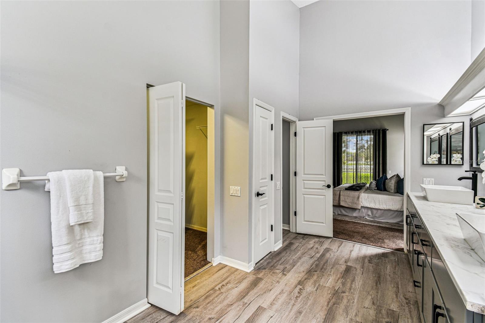 4933 EBENSBURG DR