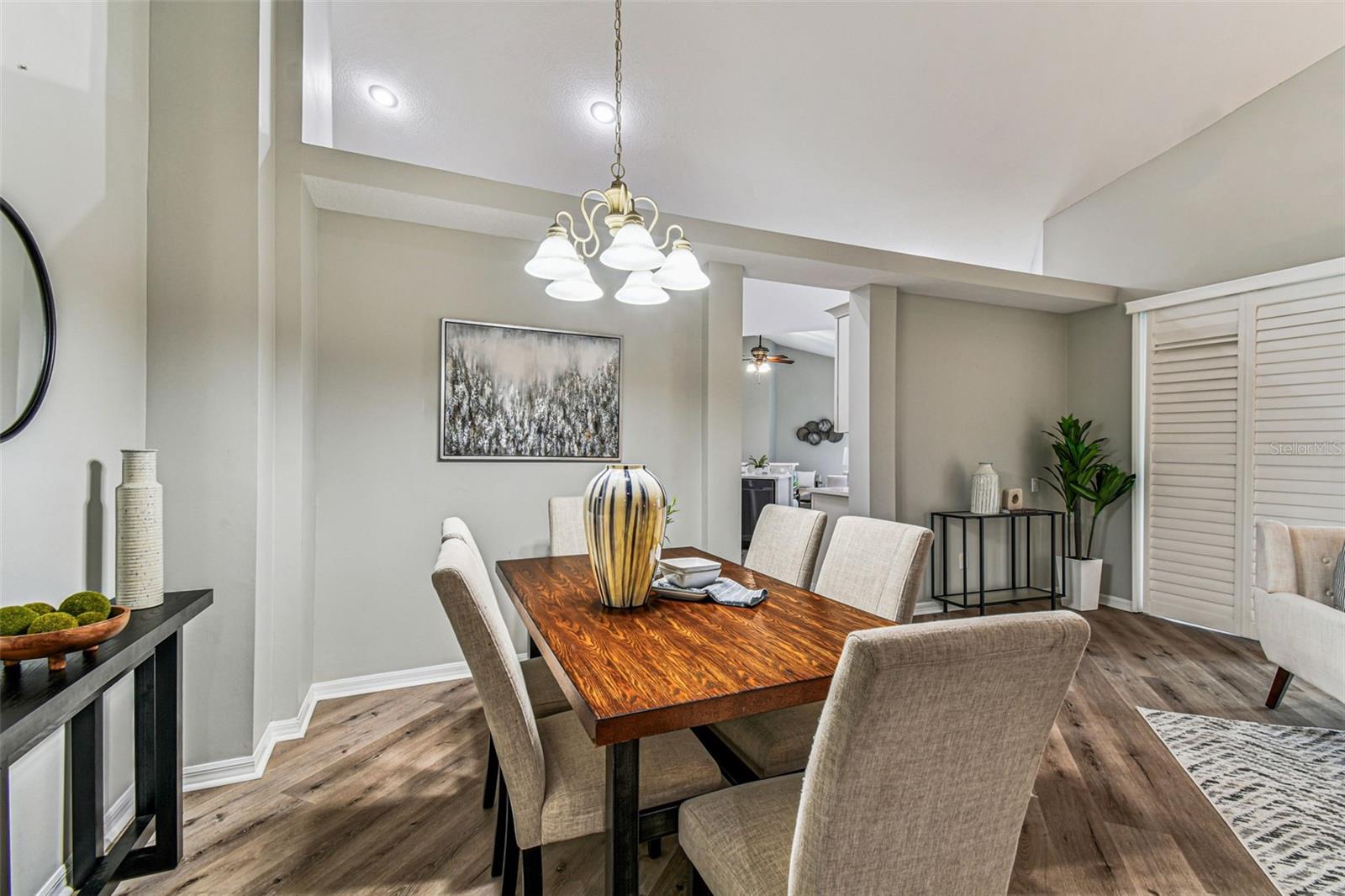 4933 EBENSBURG DR