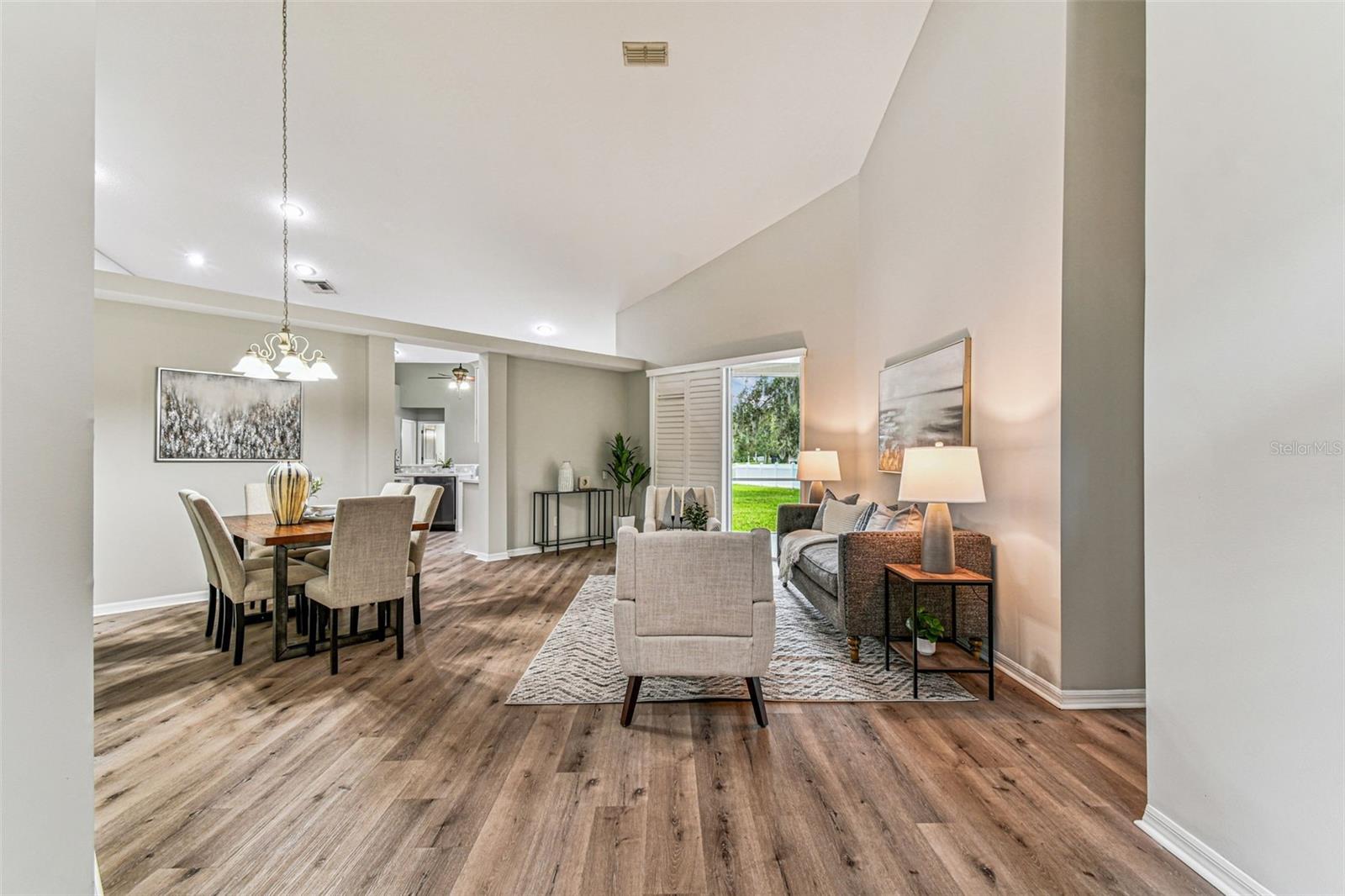 4933 EBENSBURG DR