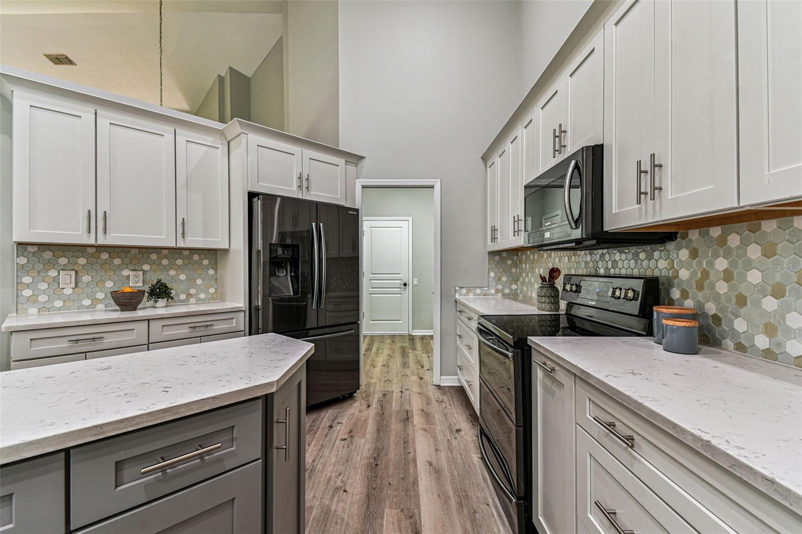 4933 EBENSBURG DR