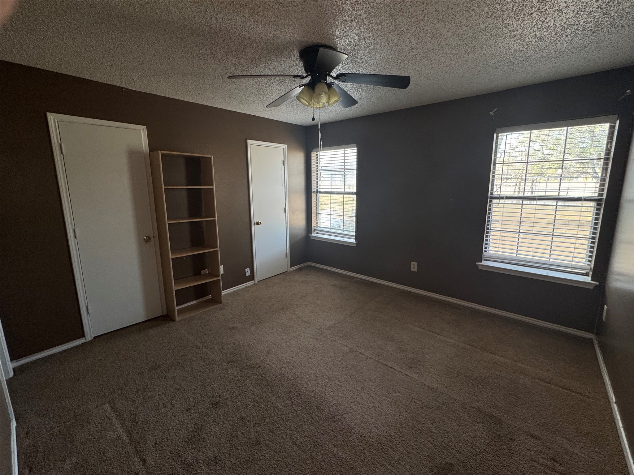 1606 Phillips Lane