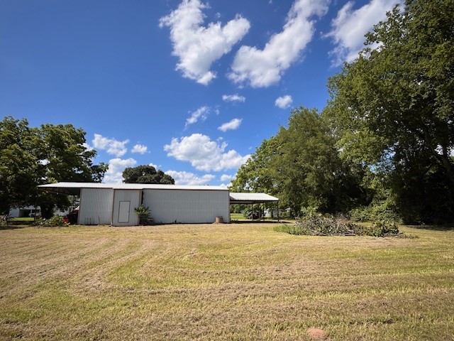 180 Nacogdoches St.
