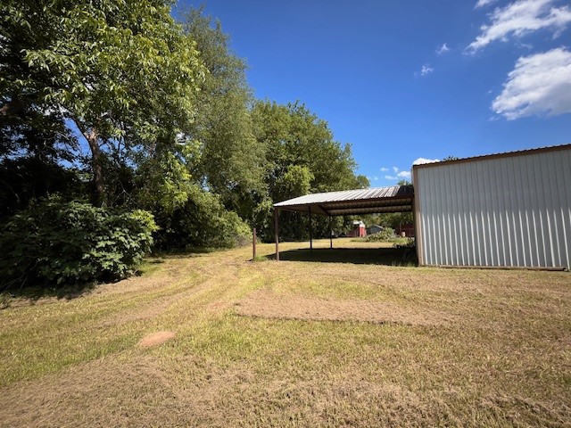 180 Nacogdoches St.