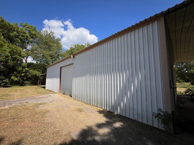 180 Nacogdoches St.